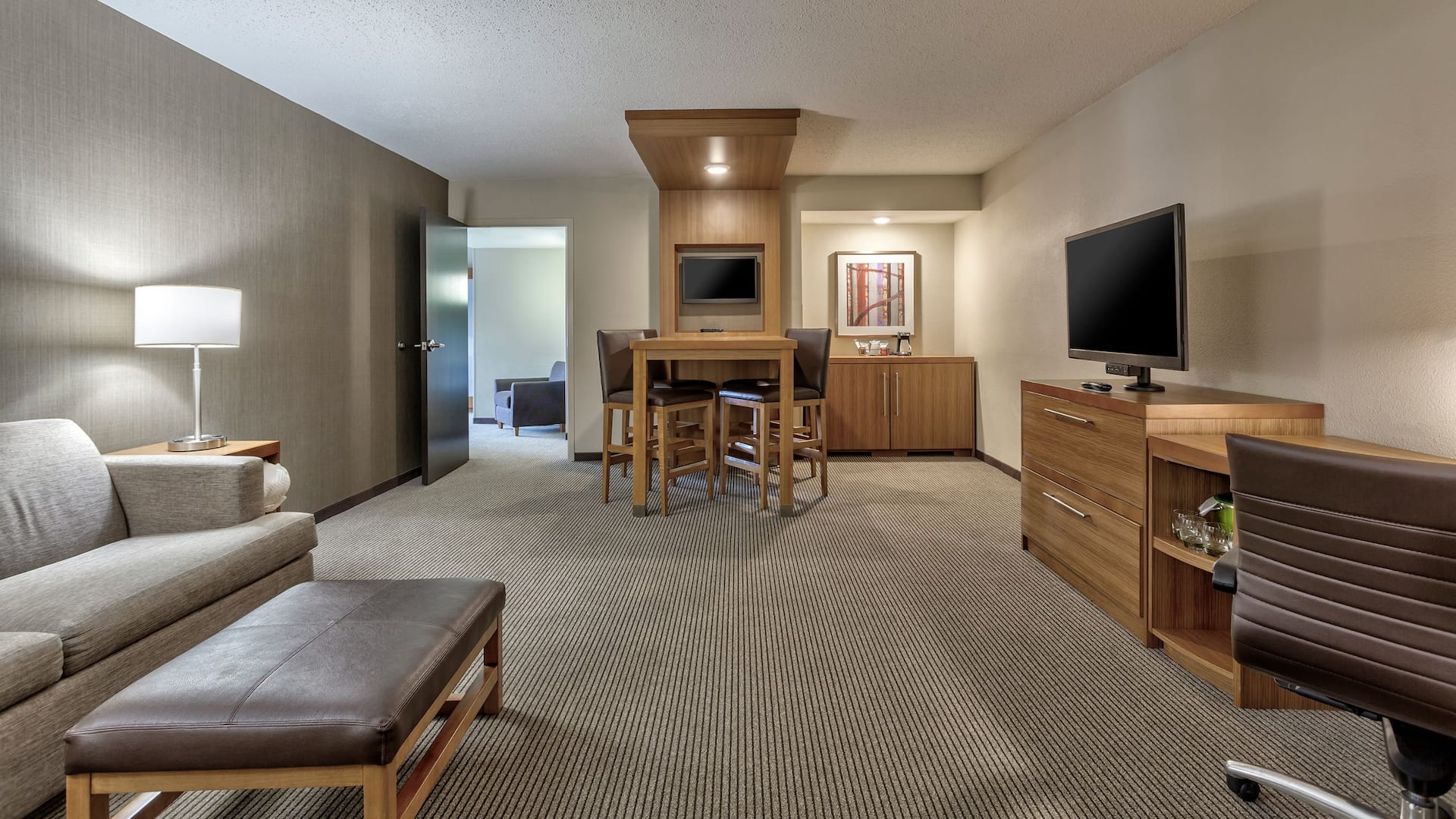 Hyatt Place Minneapolis/Downtown HPSQ View of Desk