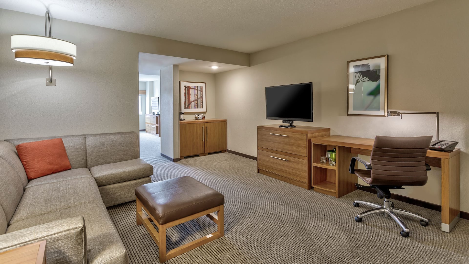 Hyatt Place Minneapolis/Downtown King View of TV