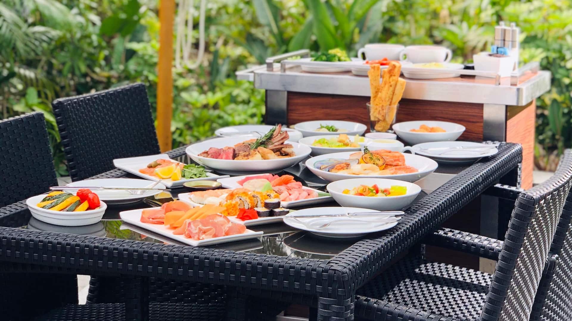 Hyatt Regency Hong Kong, Sha Tin Cafe Terrace