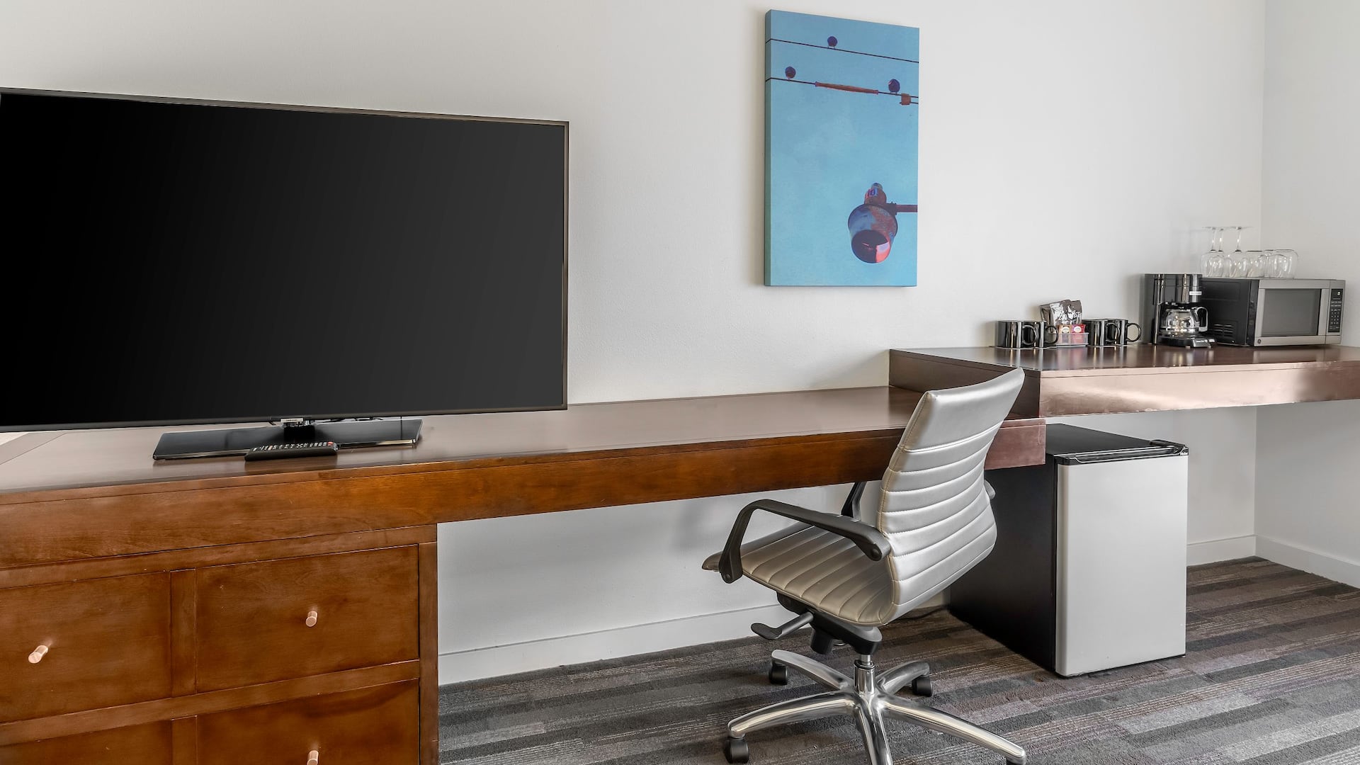 Hyatt House Richmond / Short Pump Queen Guestroom