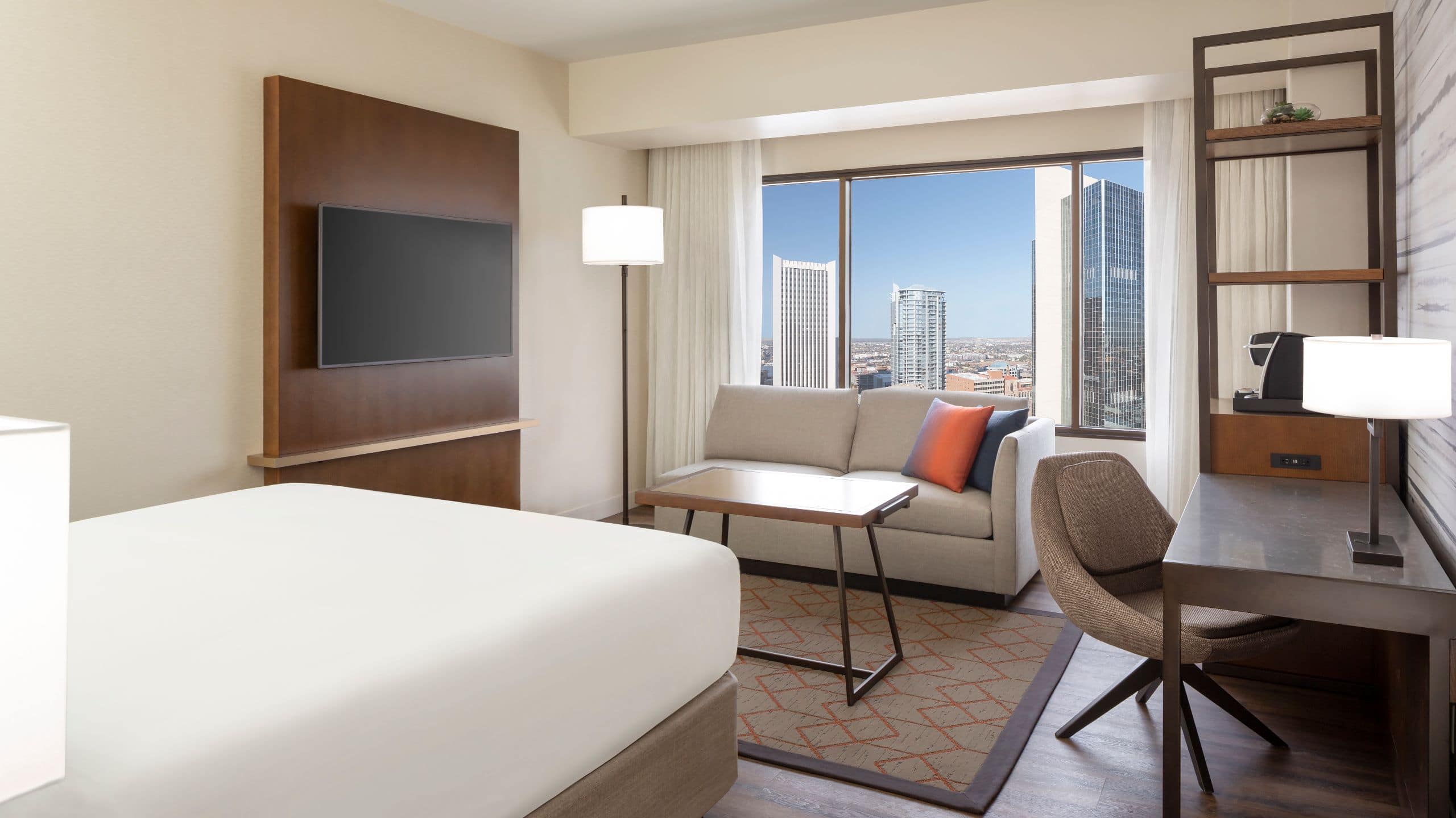 Hyatt Regency Phoenix King Cityview Room
