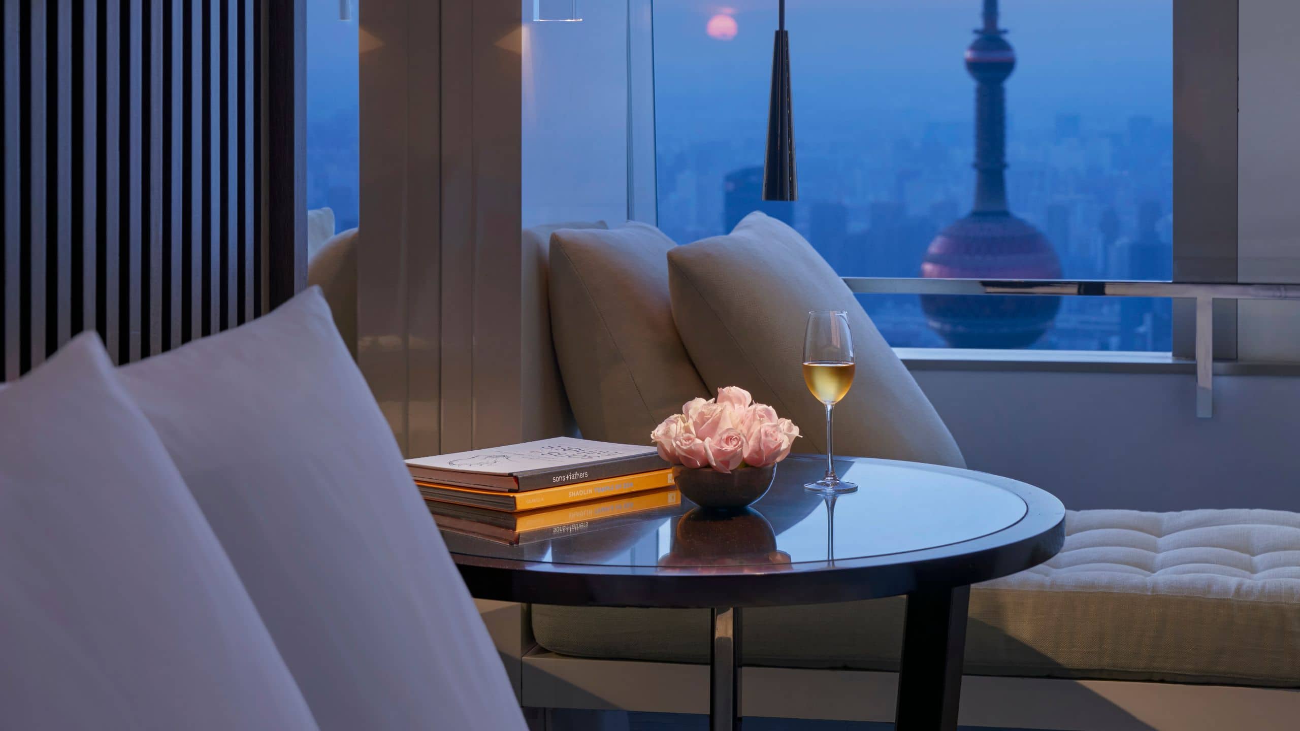 Park Hyatt Shanghai Deluxe Room Sunset View