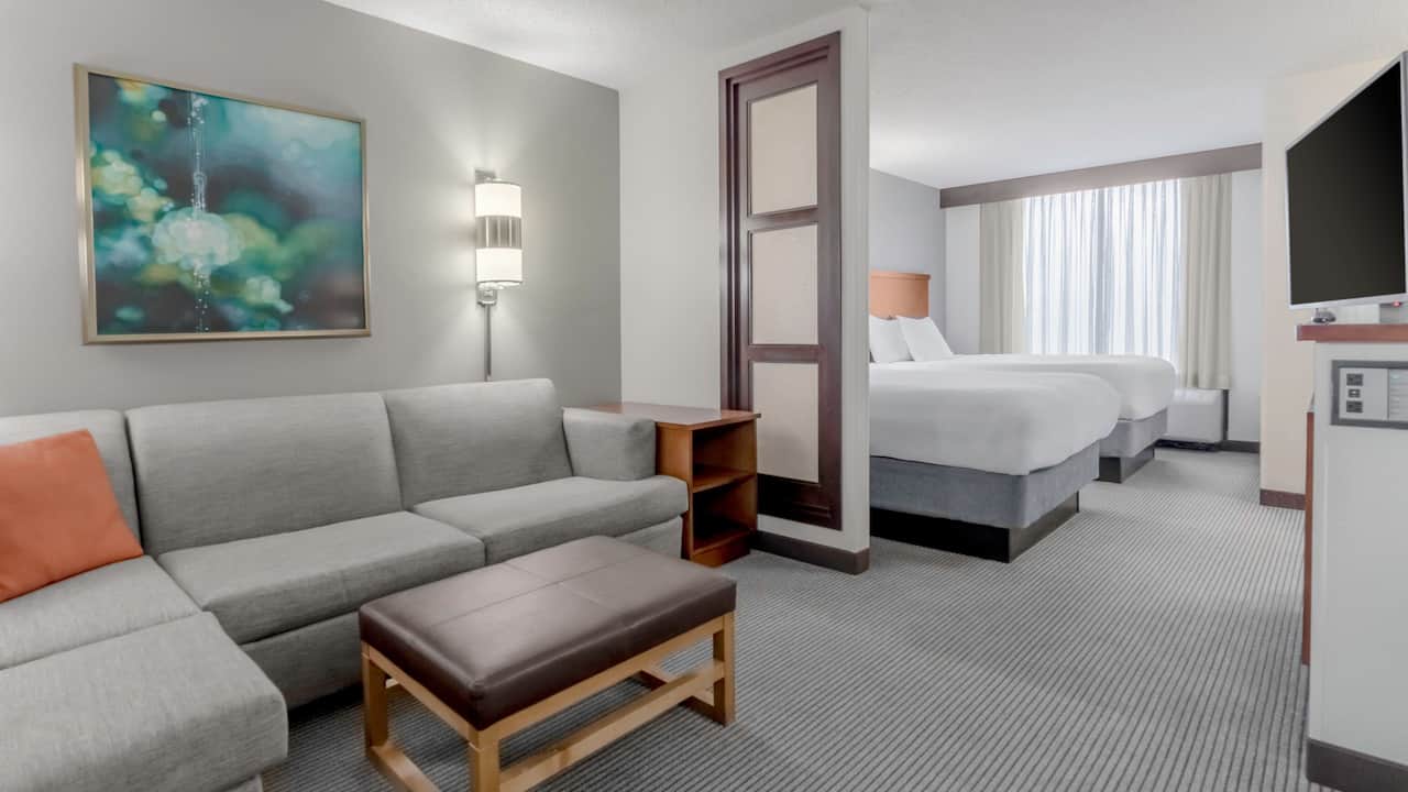 Hotels by Charlotte Airport with Double Queen Beds and Pull out Sofa Sleeper Bed at Hyatt Place Charlotte Airport / Tyvola