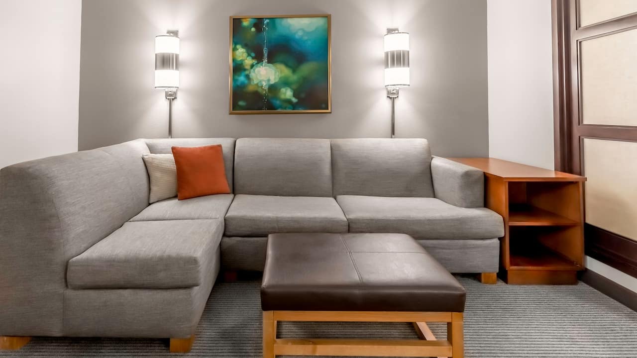 Hotel Room Near Charlotte Airport with Pull out Sofa Sleeper Couch at Hyatt Place Charlotte Airport / Tyvola