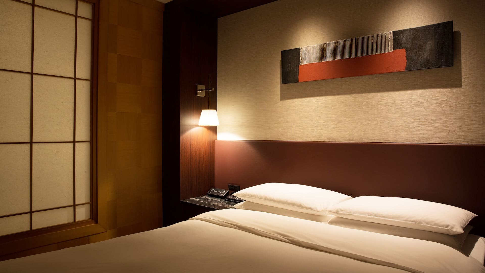 Grand Hyatt Fukuoka Grand Queen Bed Side