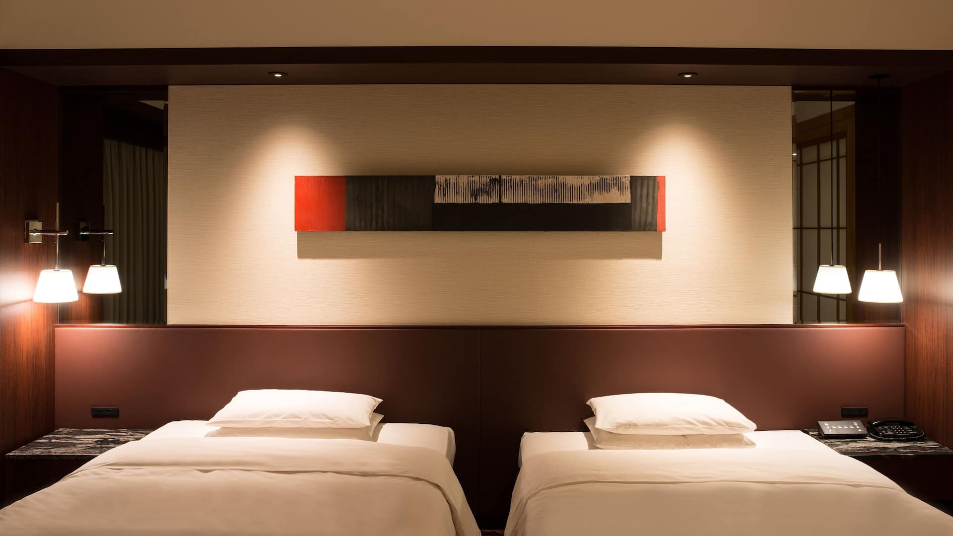 Grand Hyatt Fukuoka Grand Twin Bed Front