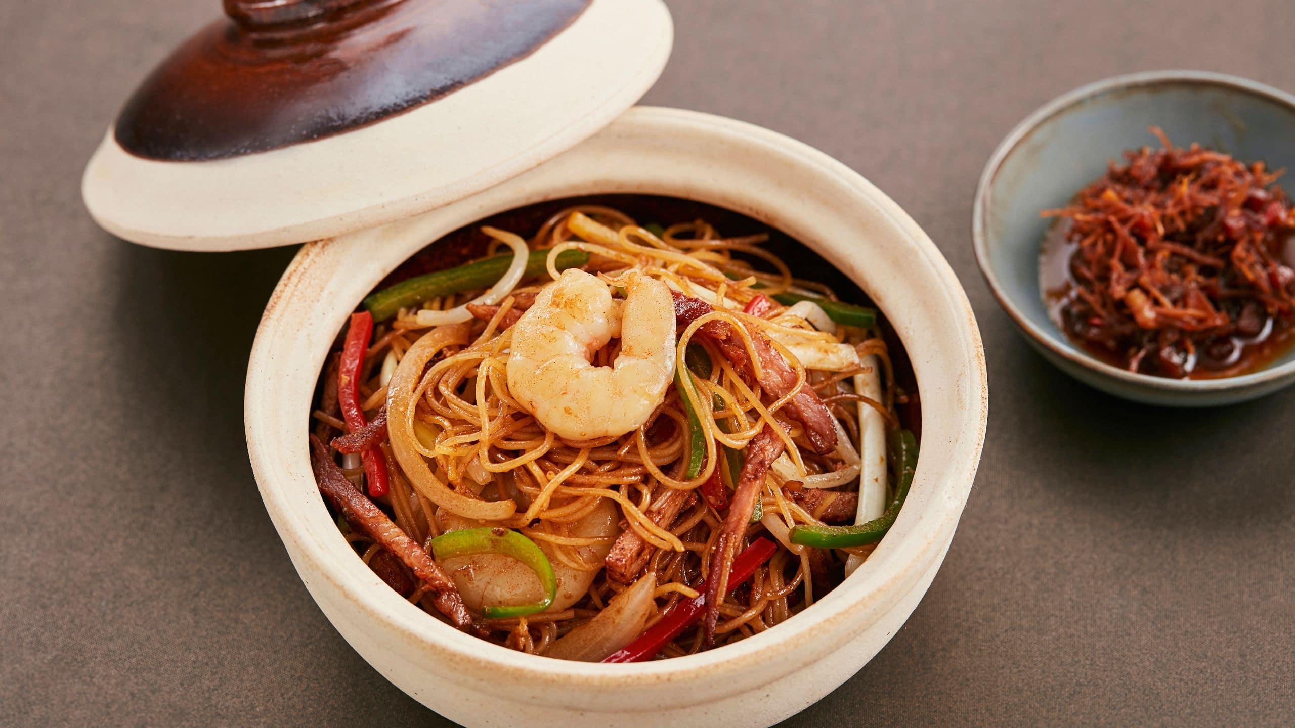 Global GLOBAL_P431 Wok Fried Noodle Seafood Soy Sauce Spring Onion
