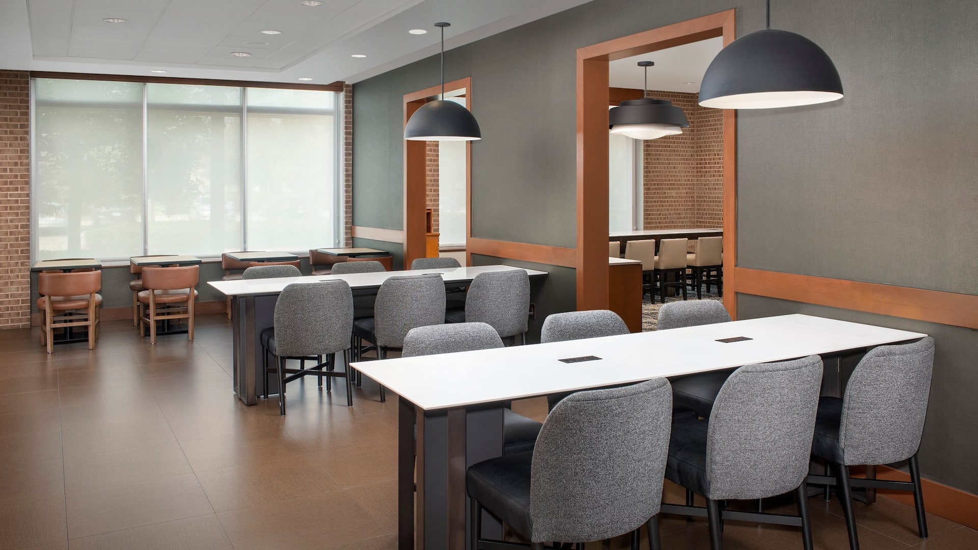 Hyatt Place Houston/Sugar Land Breakfast Seating