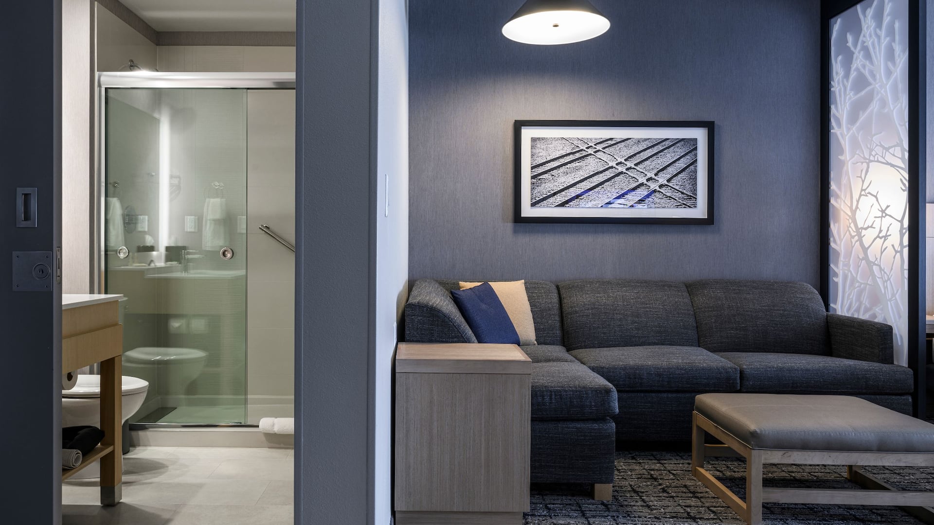 Hyatt Place Indianapolis / Fishers Living Area