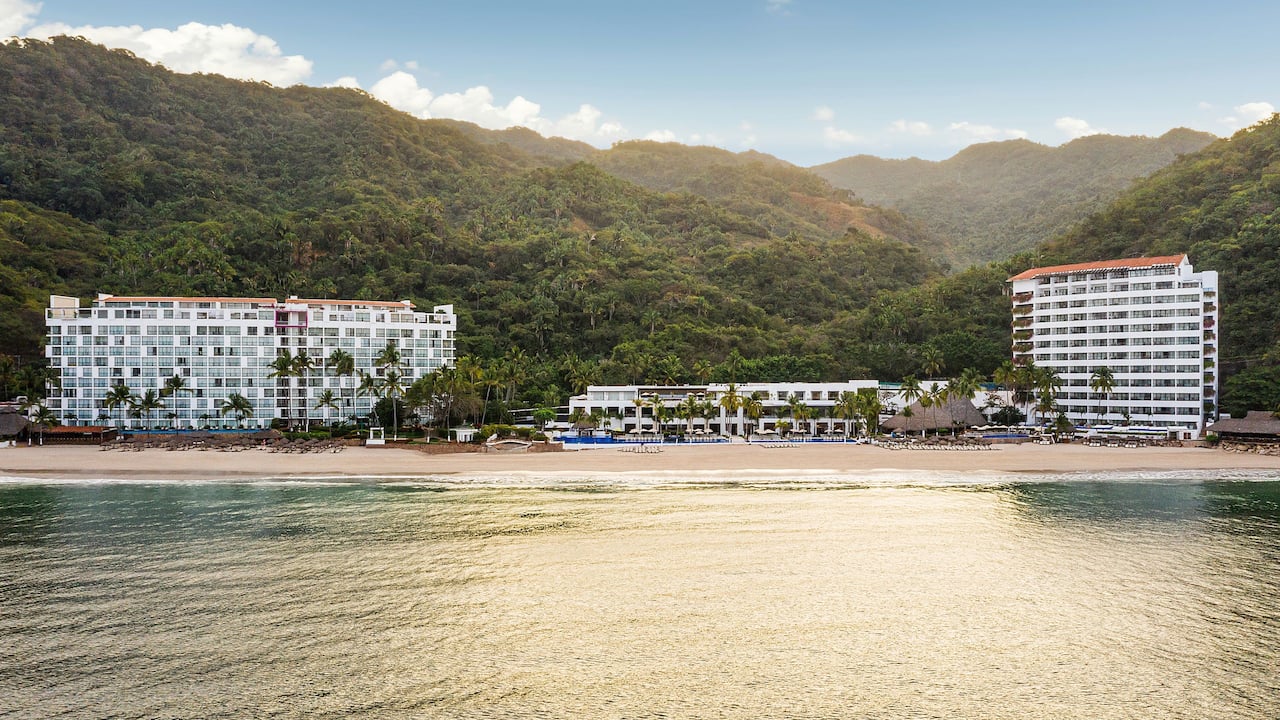 Hyatt Ziva all inclusive Puerto Vallarta, image from ocean looking to shore