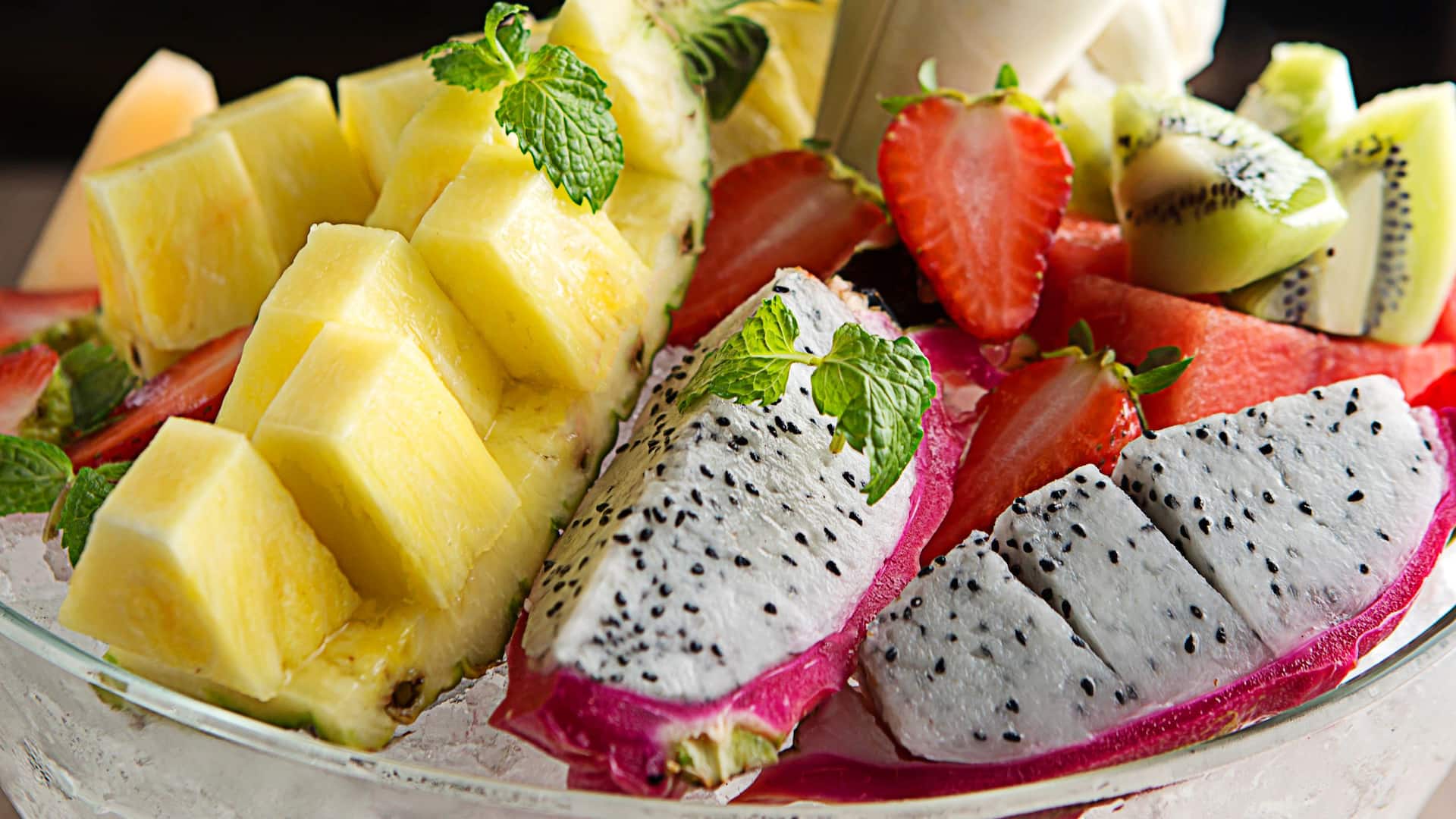 Grand Hyatt Dalian VIVA Fruit Platter