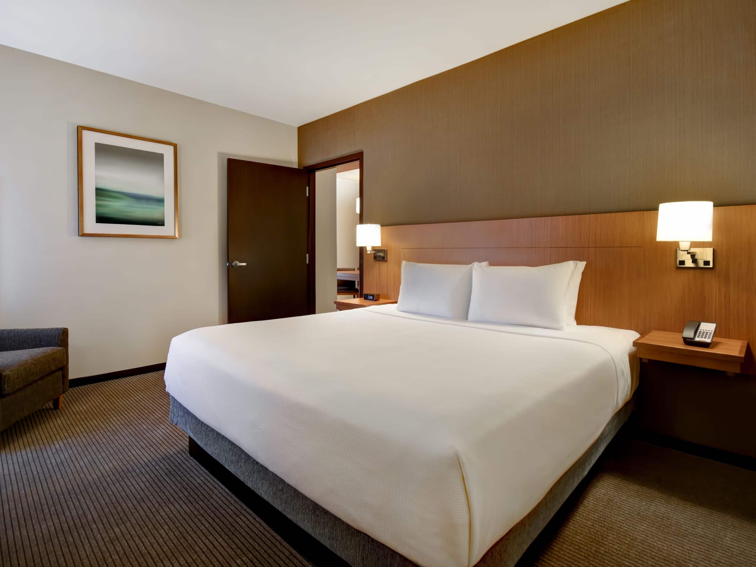 Spacious Hotel Rooms Near Redstone Arsenal Hyatt Place Huntsville