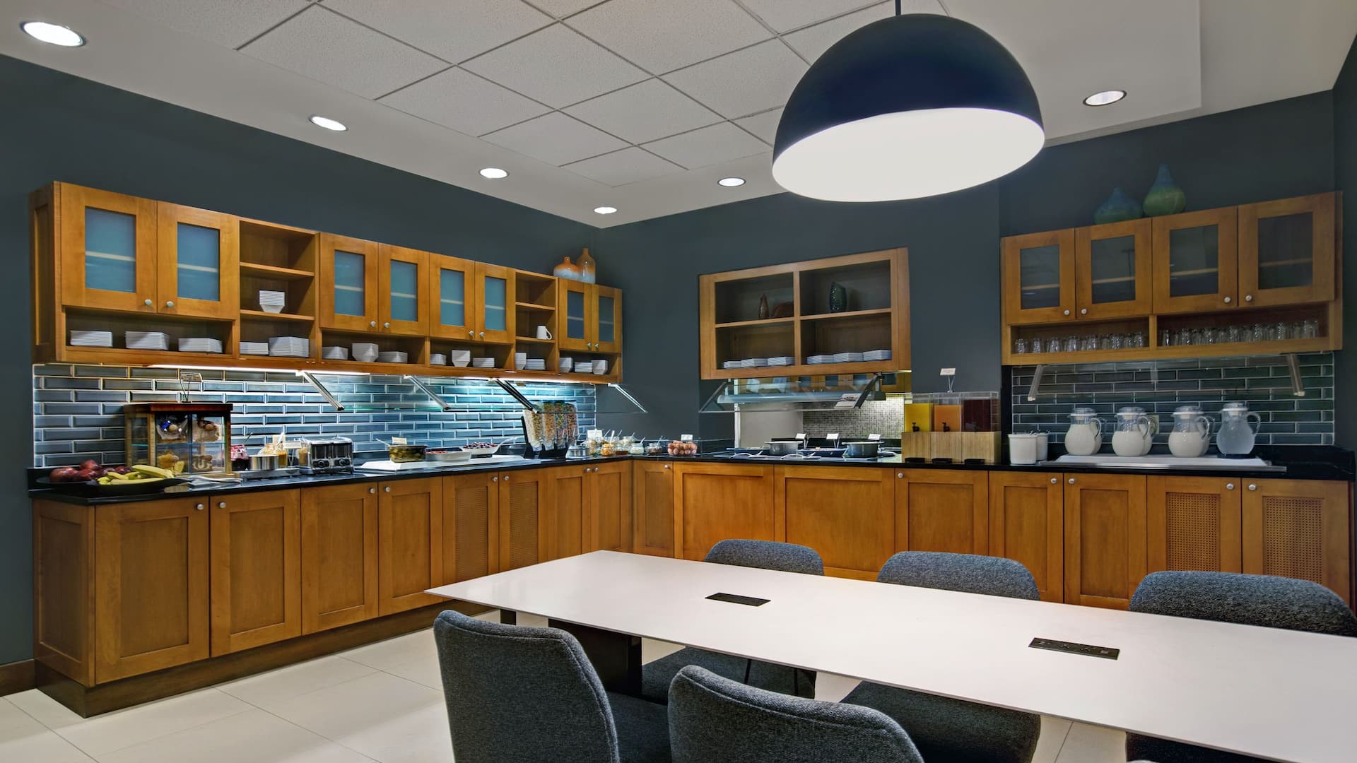 Breakfast Room
