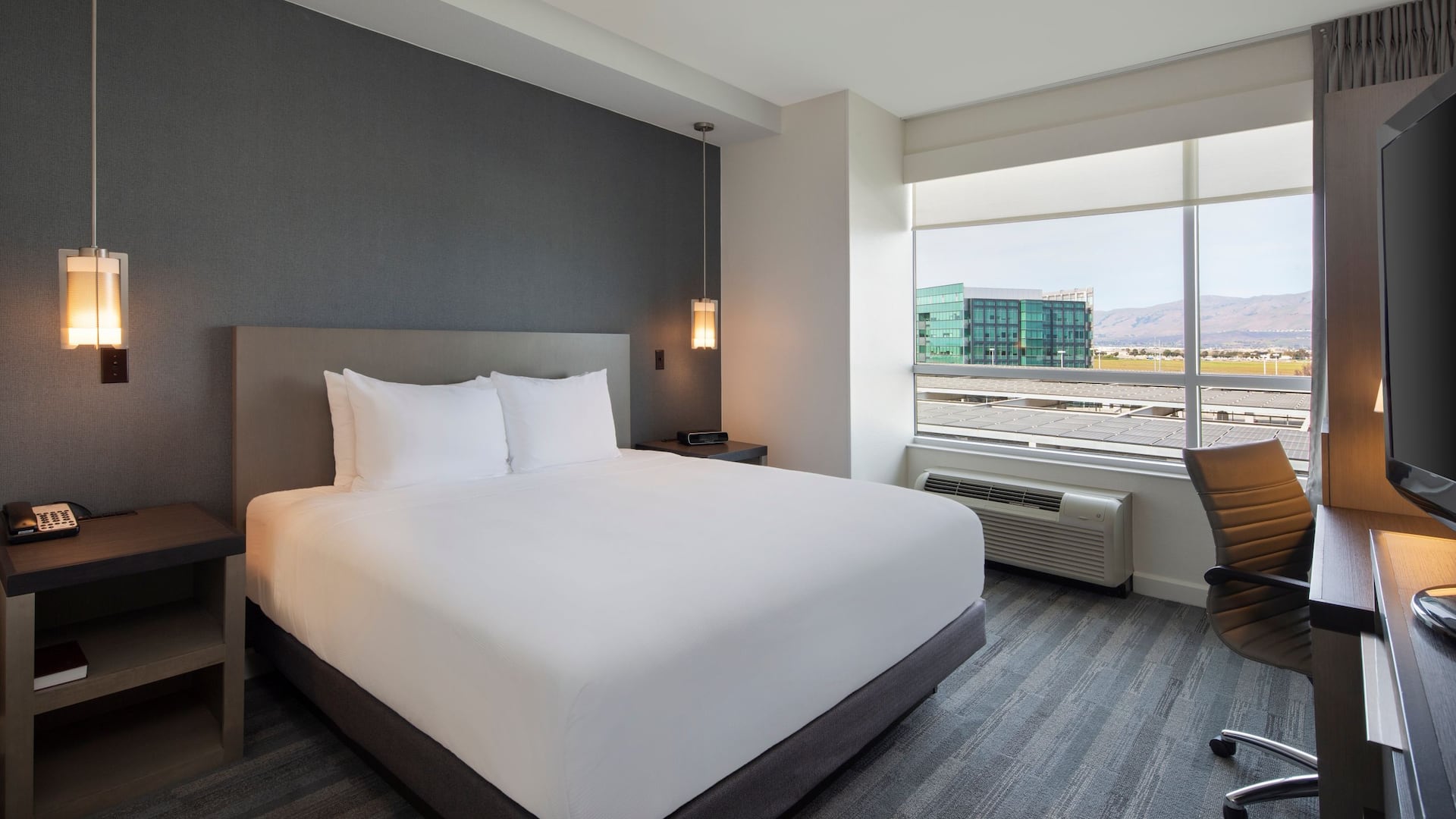 Hyatt House San Jose/Silicon Valley Guestroom King
