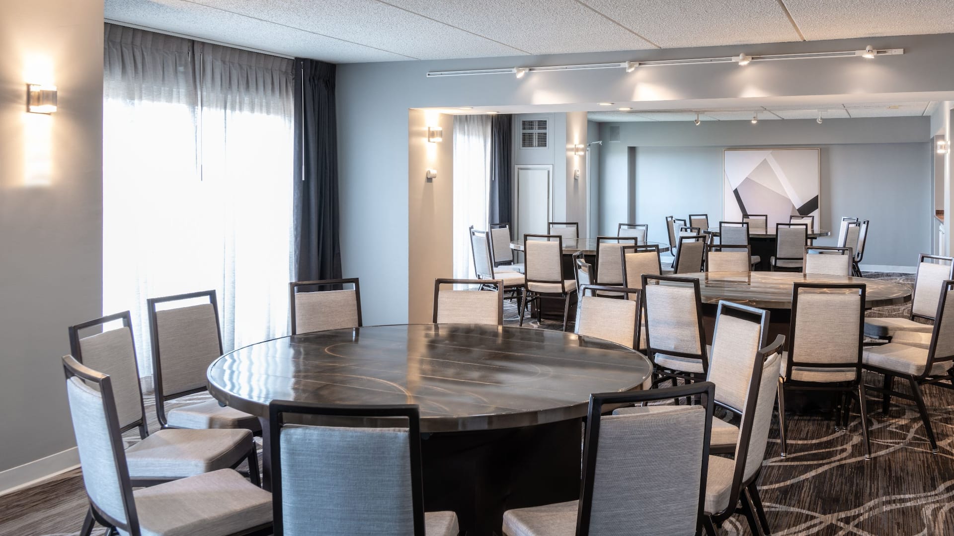 Hyatt Regency Long Island Rounds