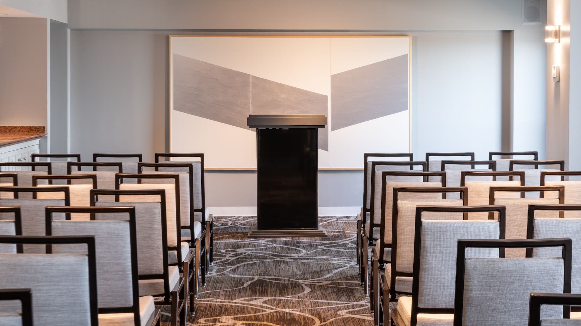 Hyatt Regency Long Island Theatre Podium