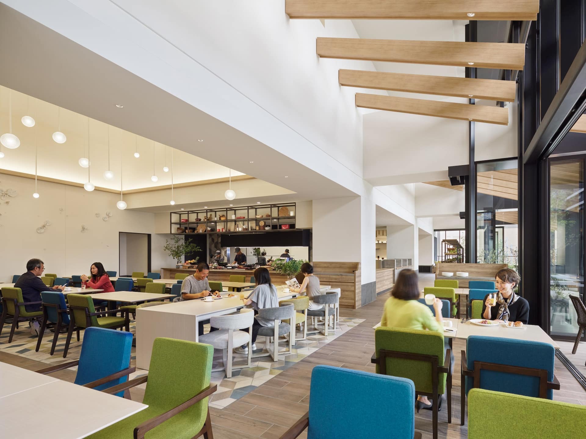 Hyatt House Kanazawa H Restaurant Daytime with Guests