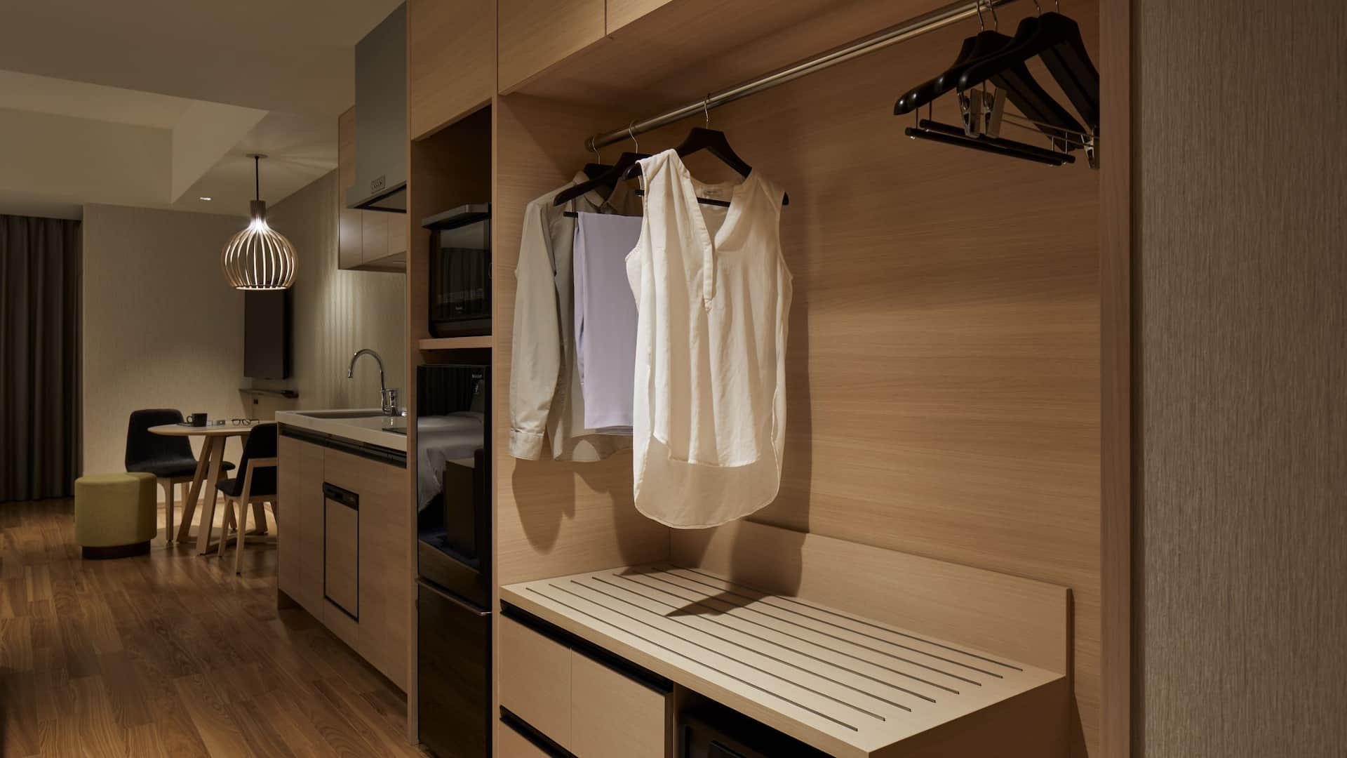4/6 Hyatt House Kanazawa Kitchen Studio Closet