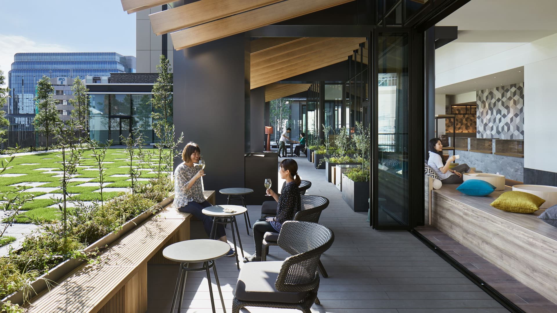 Hyatt House Kanazawa Terrace Daytime with Guests