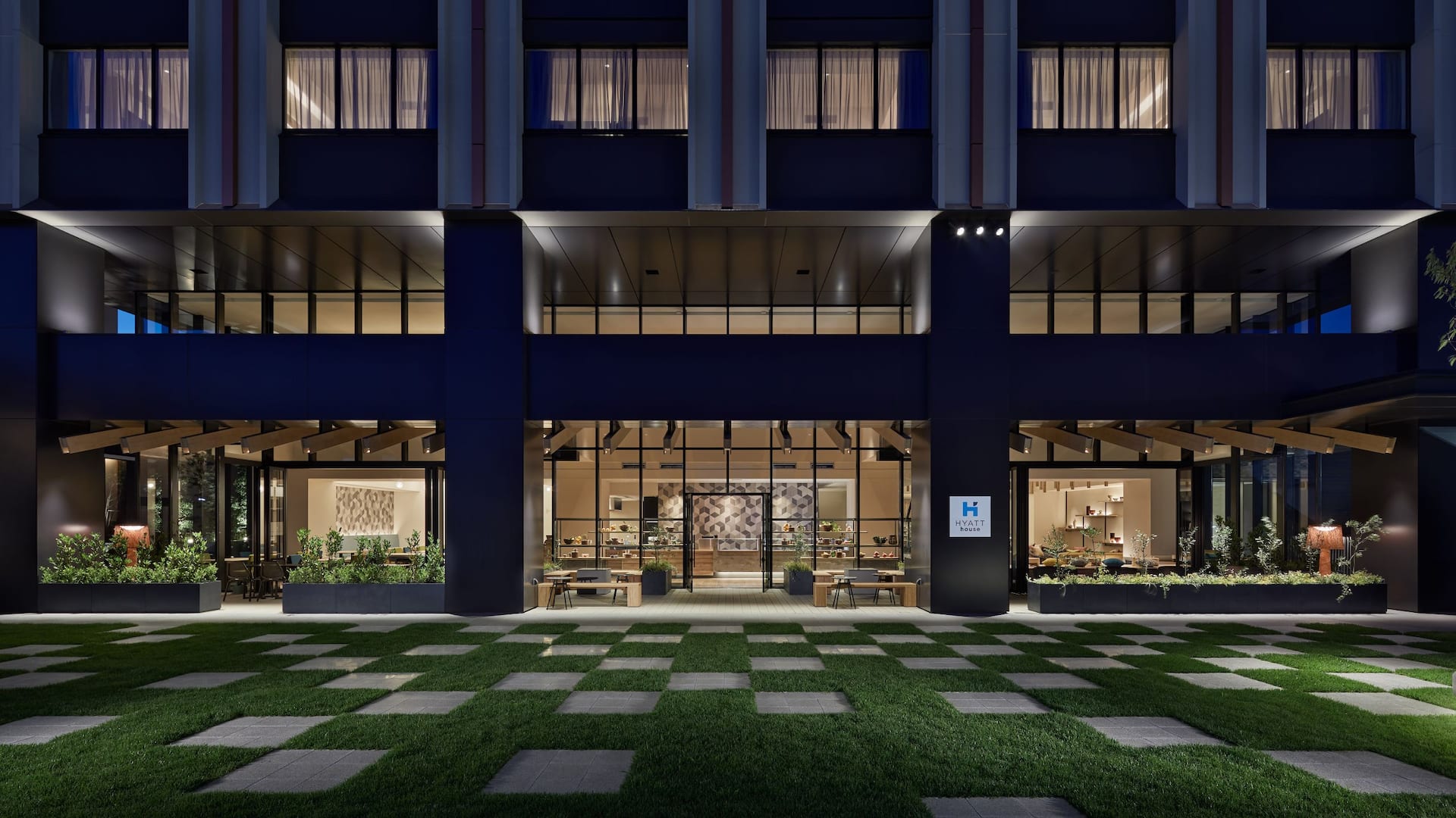 Hyatt House Kanazawa Mirainooka Night