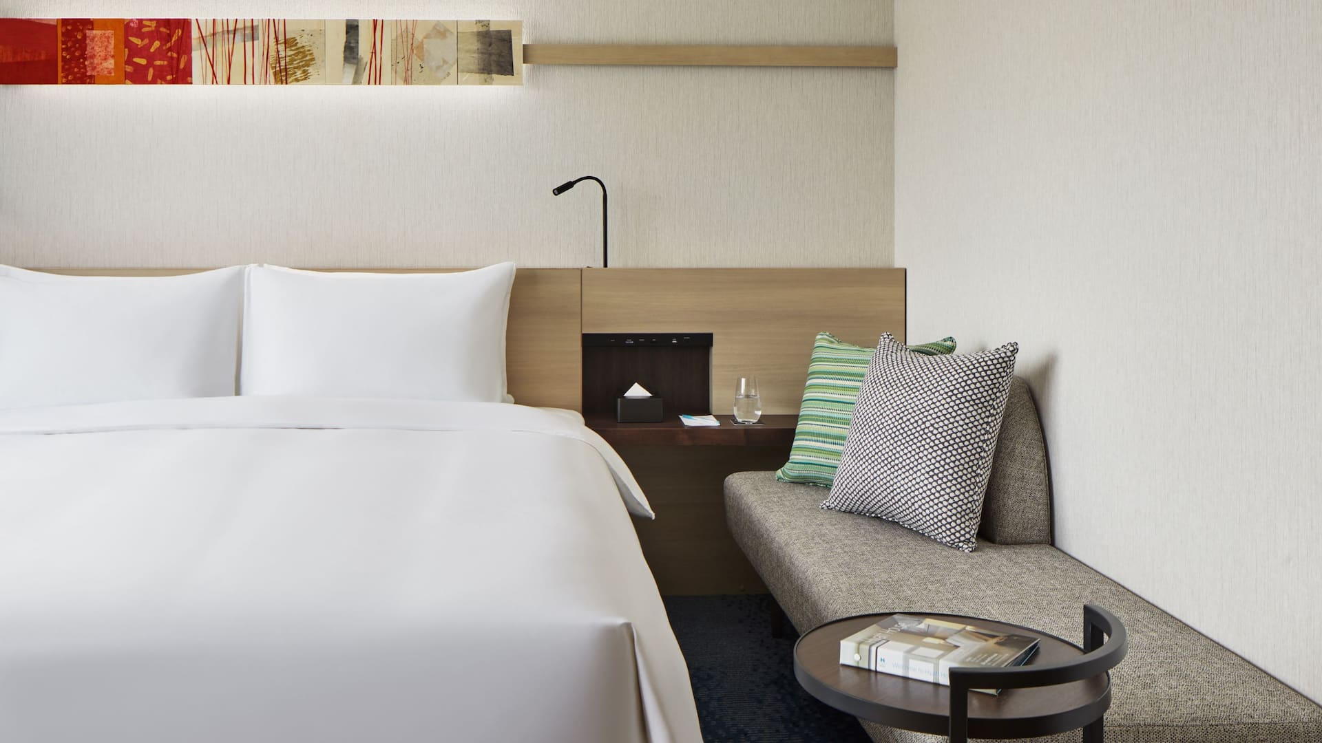2/3 Hyatt House Kanazawa Den King
