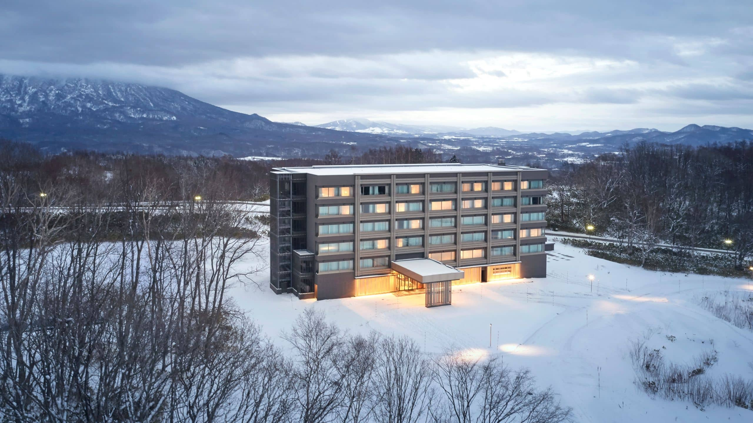 Hinode Hills Niseko Village 酒店