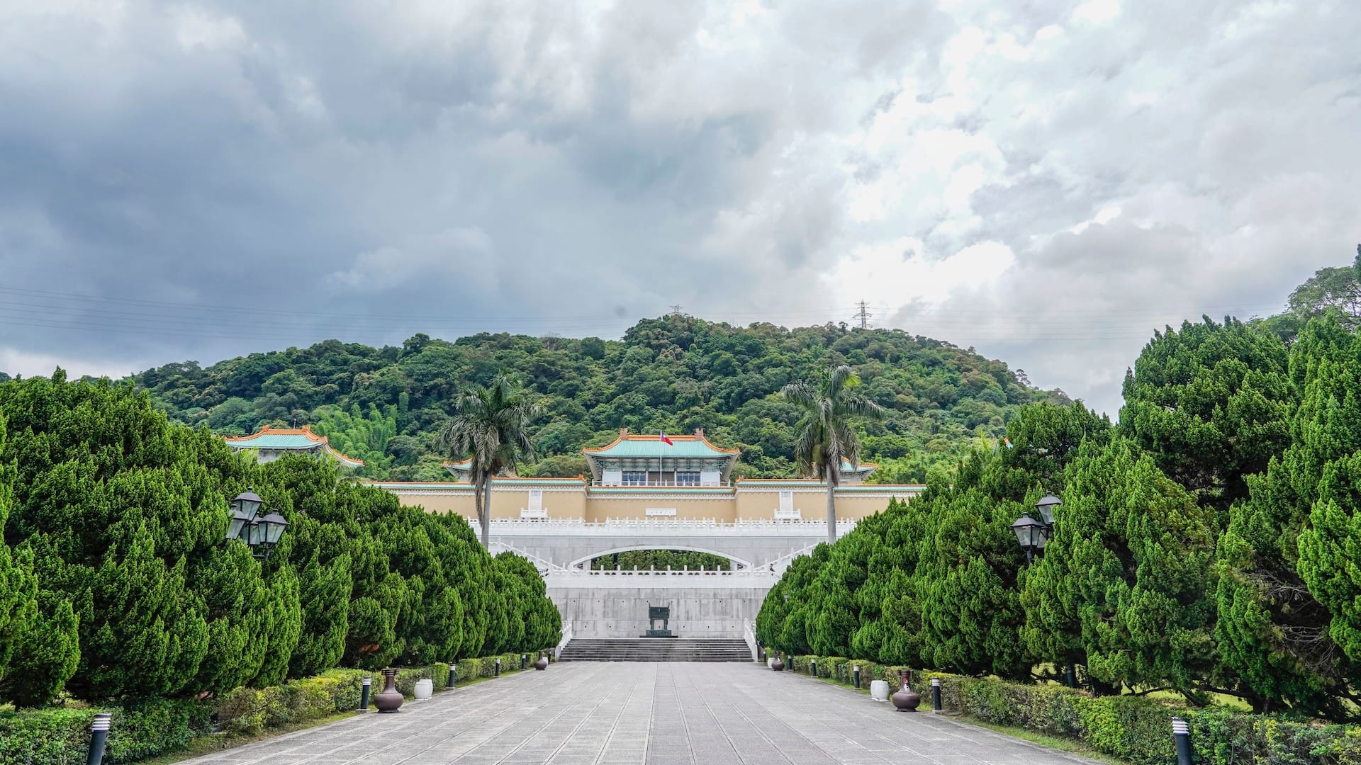 Grand Hyatt Taipei Palace Museum