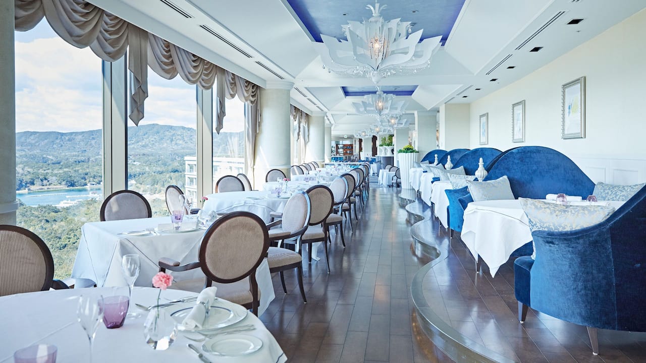  French Restaurant La Mer