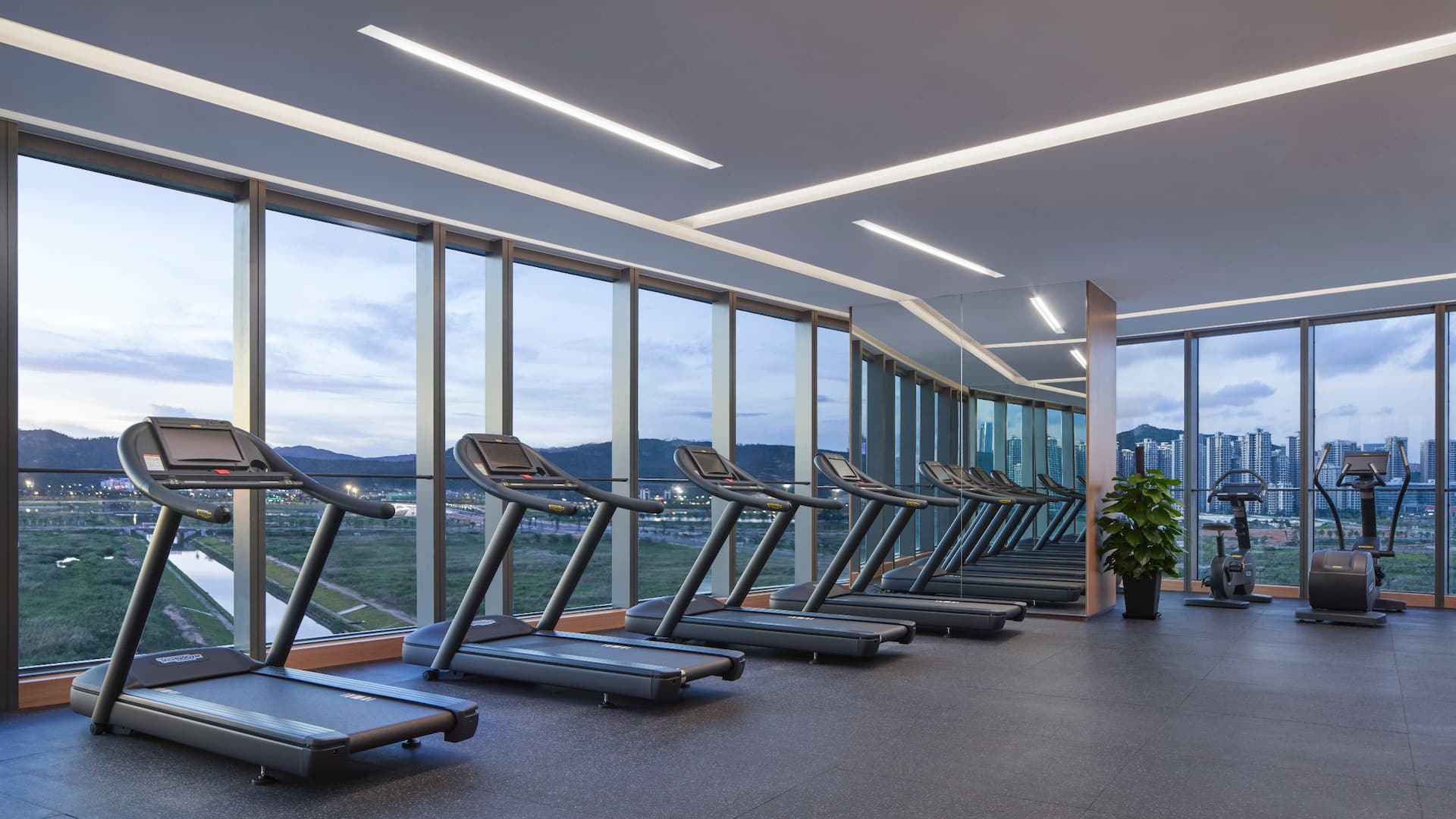 Hyatt Regency Hengqin Regency Fitness Center
