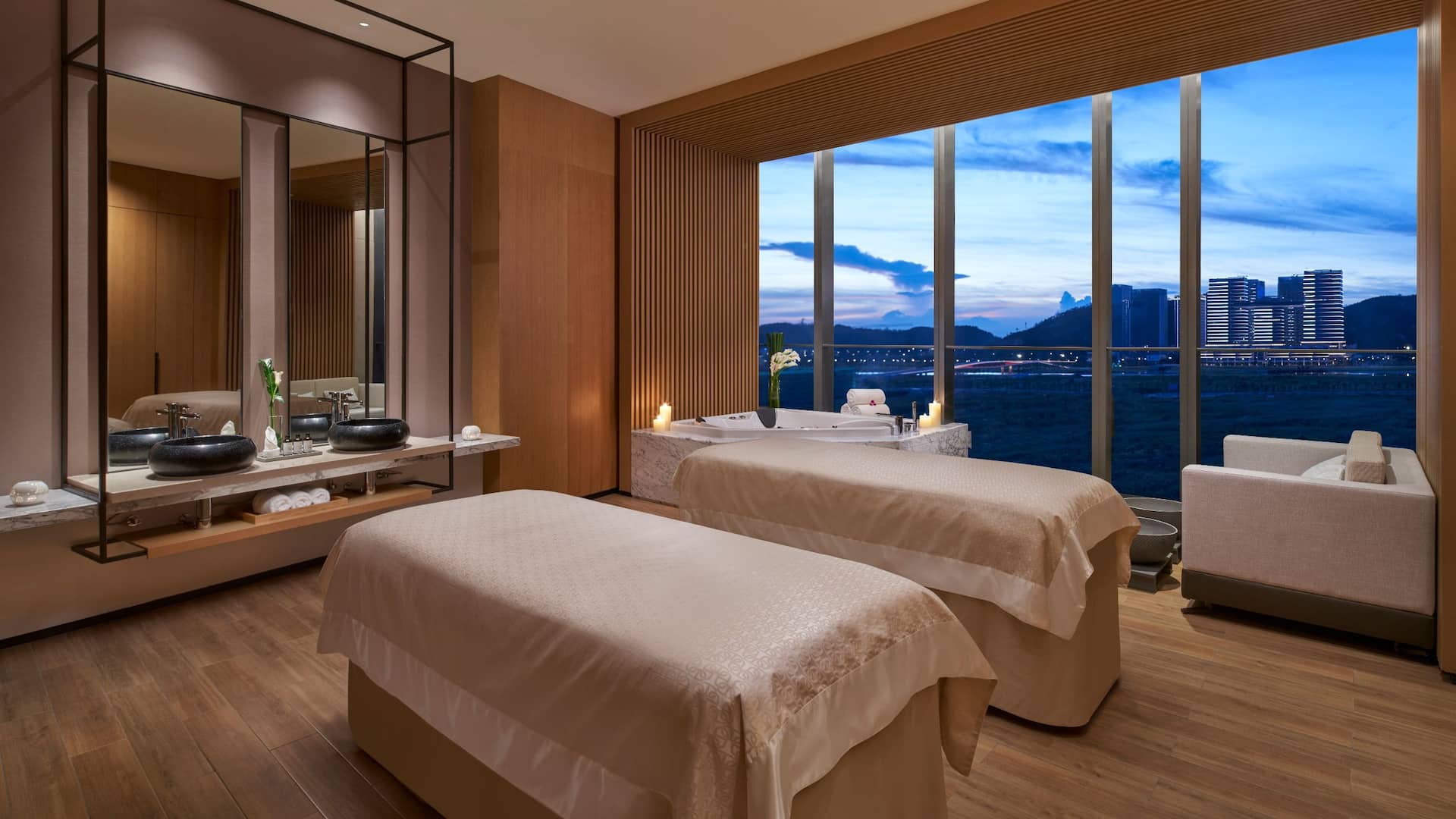 Hyatt Regency Hengqin Flo Spa Room