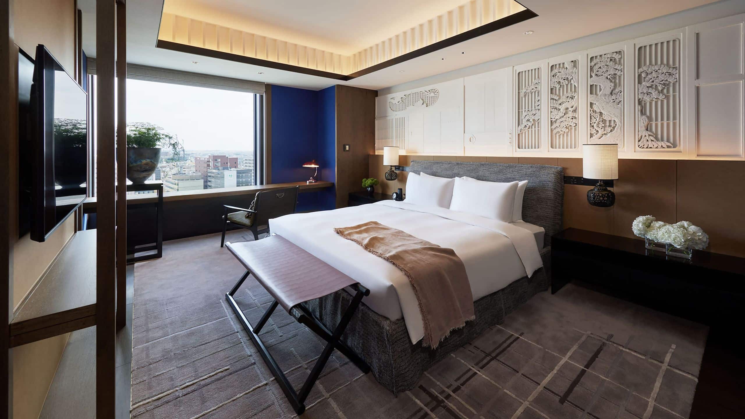 6 of 12 Hyatt Centric Kanazawa Suite Bedroom Daytime Table