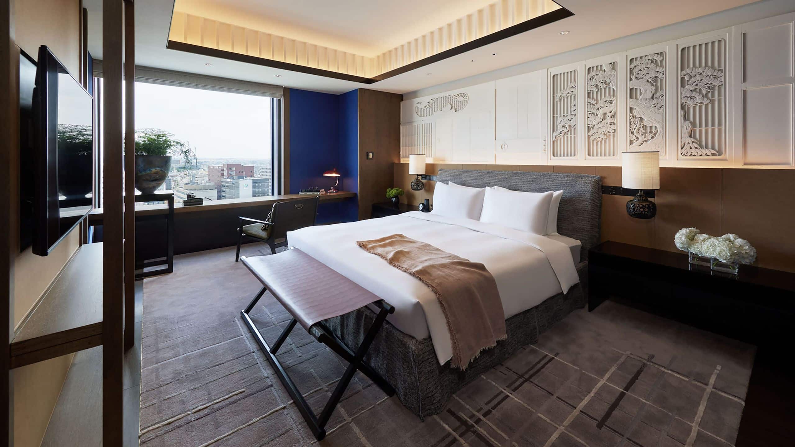 Hyatt Centric Kanazawa Suite Bedroom Daytime
