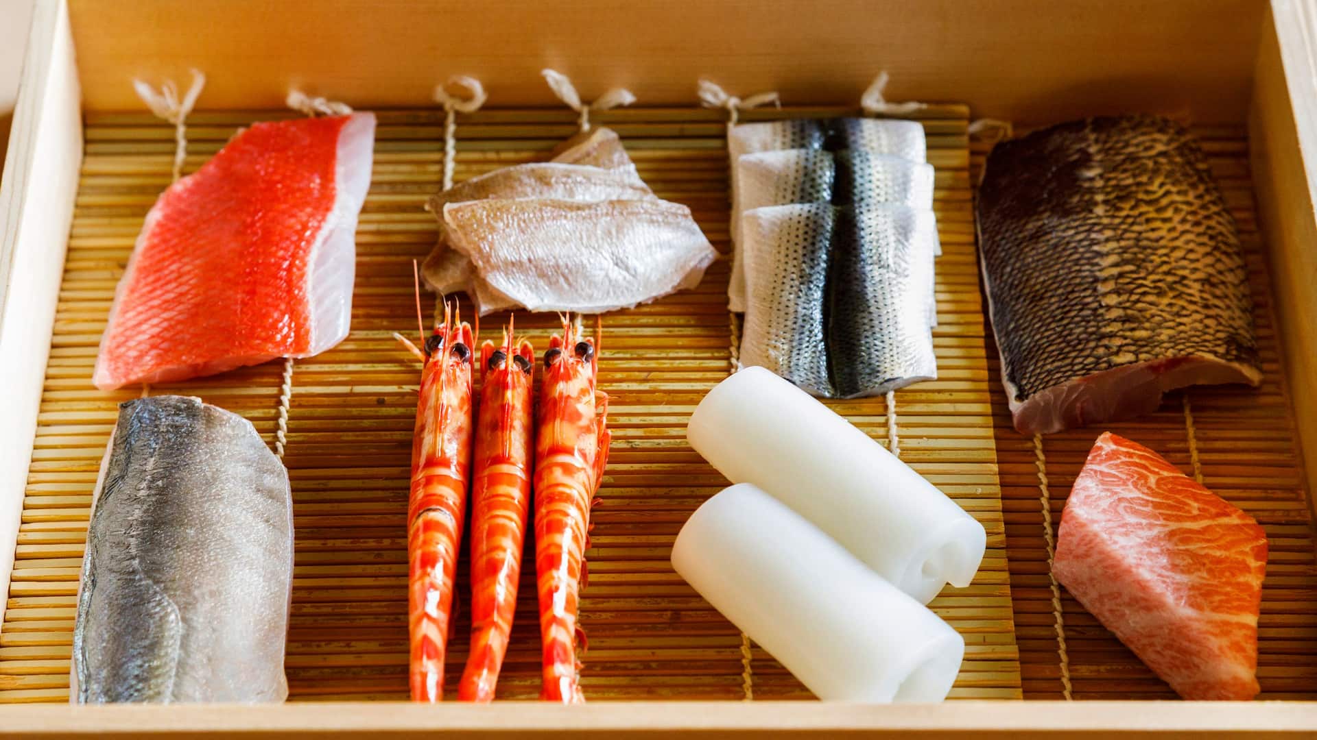 Hyatt Regency Seragaki Island, Okinawa Shirakachi Sushi Neta Case