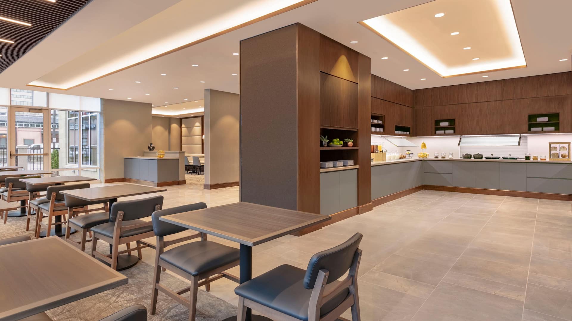 1 of 1 Hyatt Place Fort Lee / George Washington Bridge Breakfast Bar