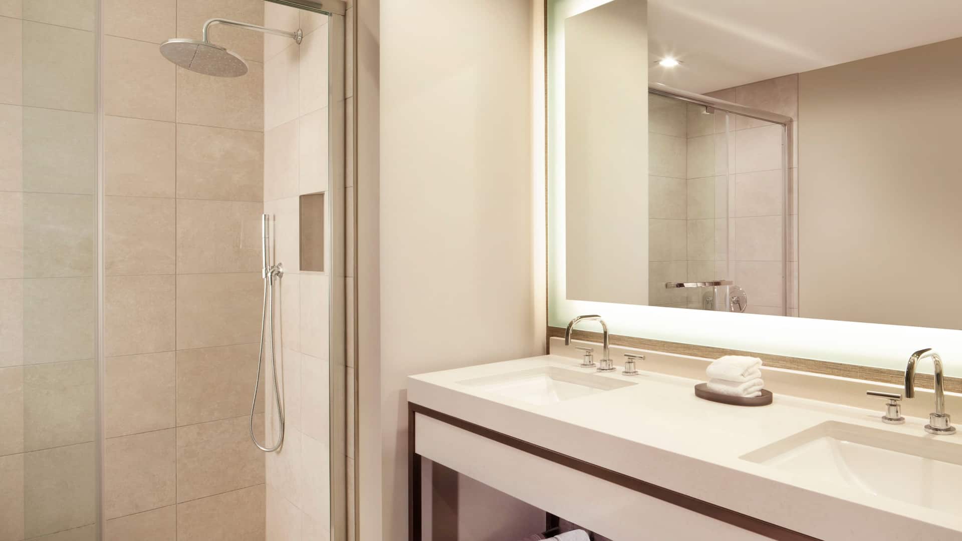 5/5 Hyatt Regency Frisco - Dallas Regency Suite Bathroom