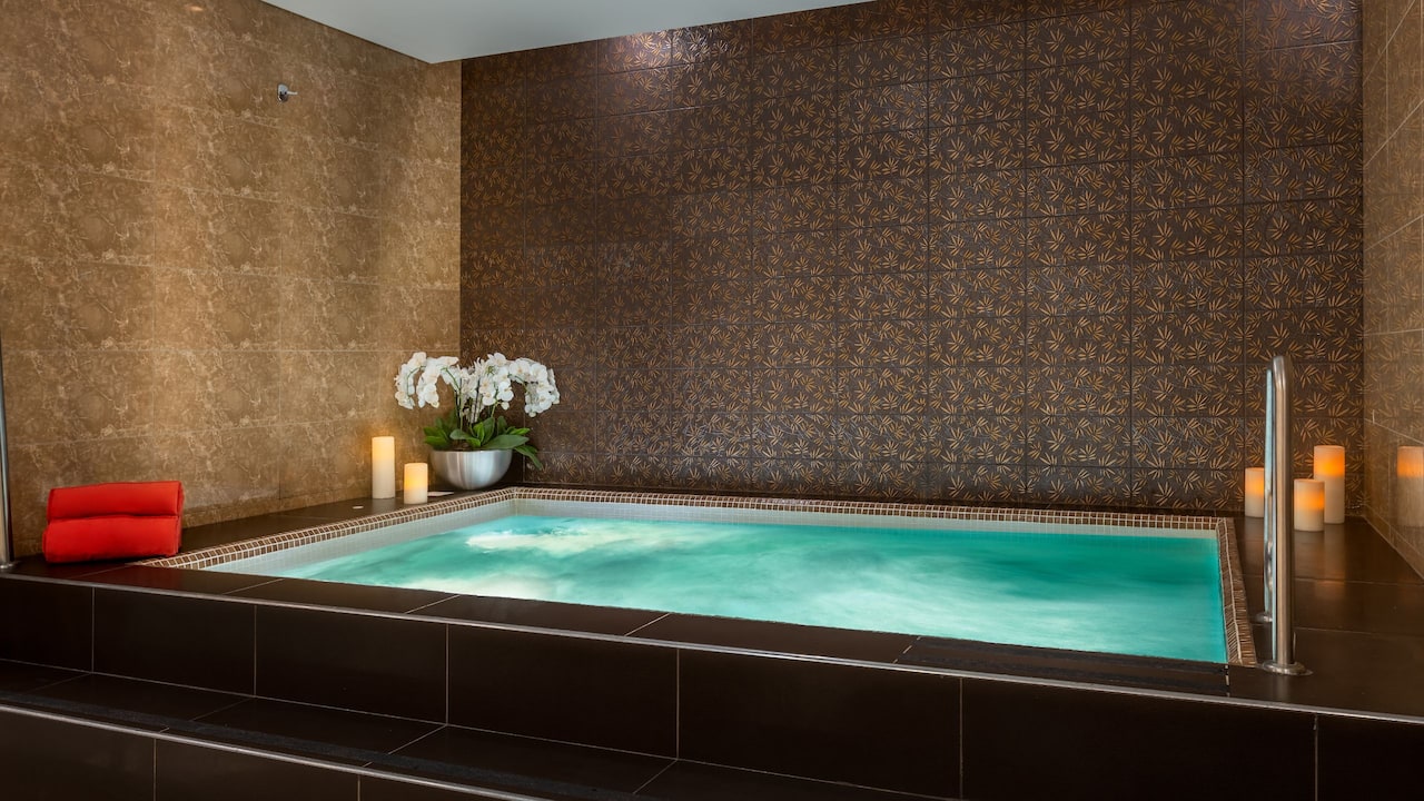jetted tub