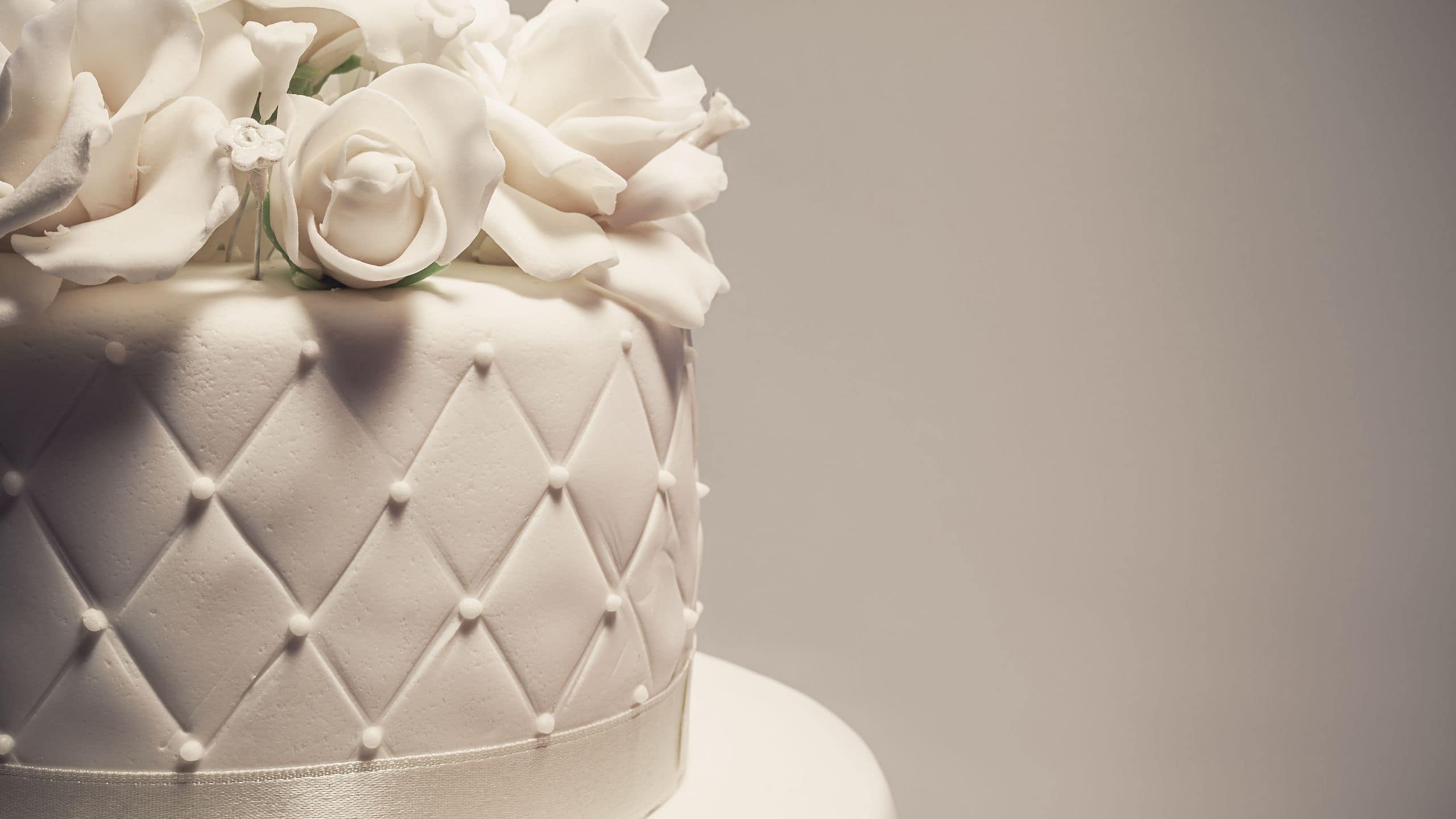 3 of 3 Grand Hyatt Jeju Wedding Cake