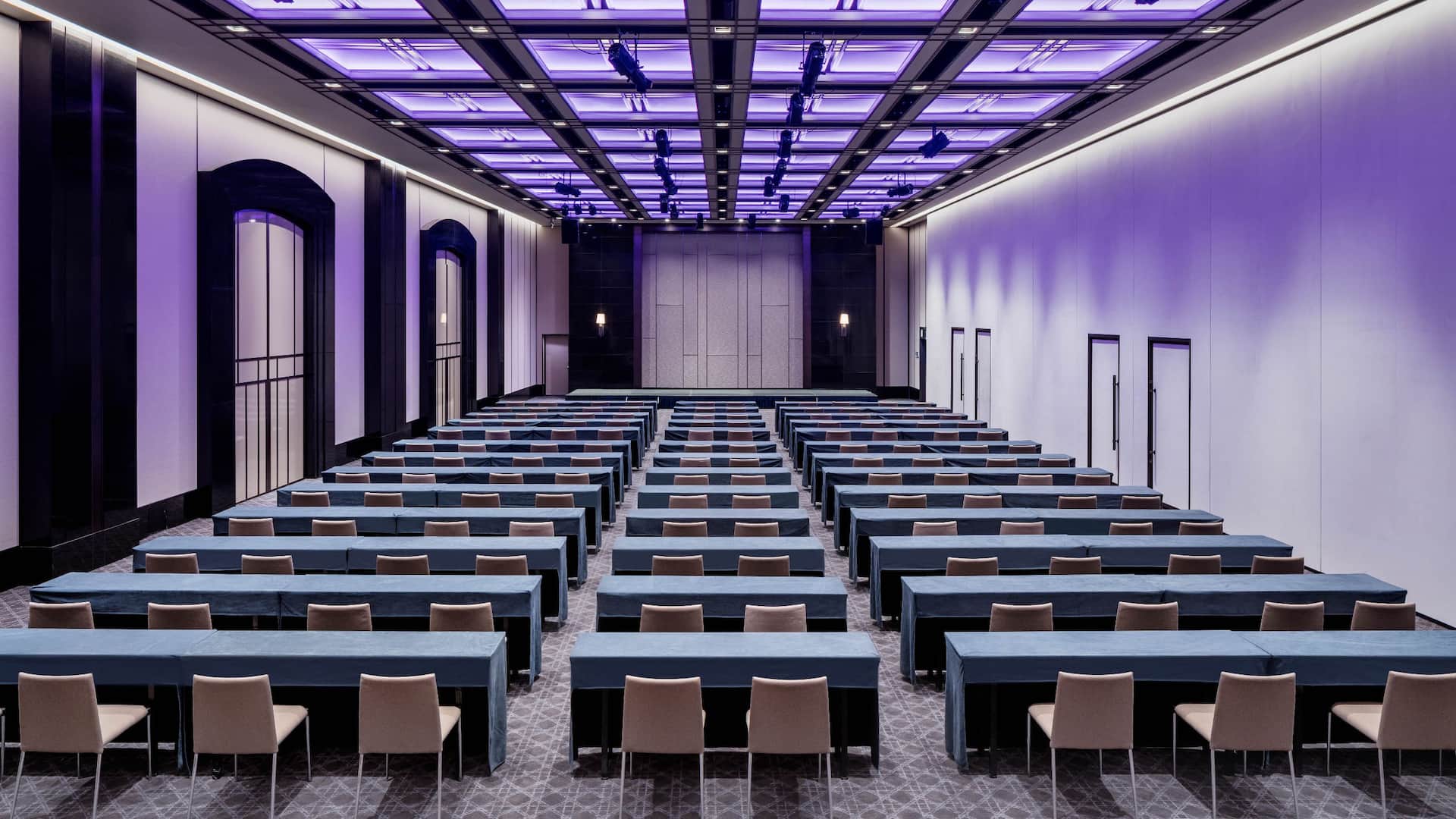 5 of 5 Grand Hyatt Seoul Grand Salon Class Table Lighting