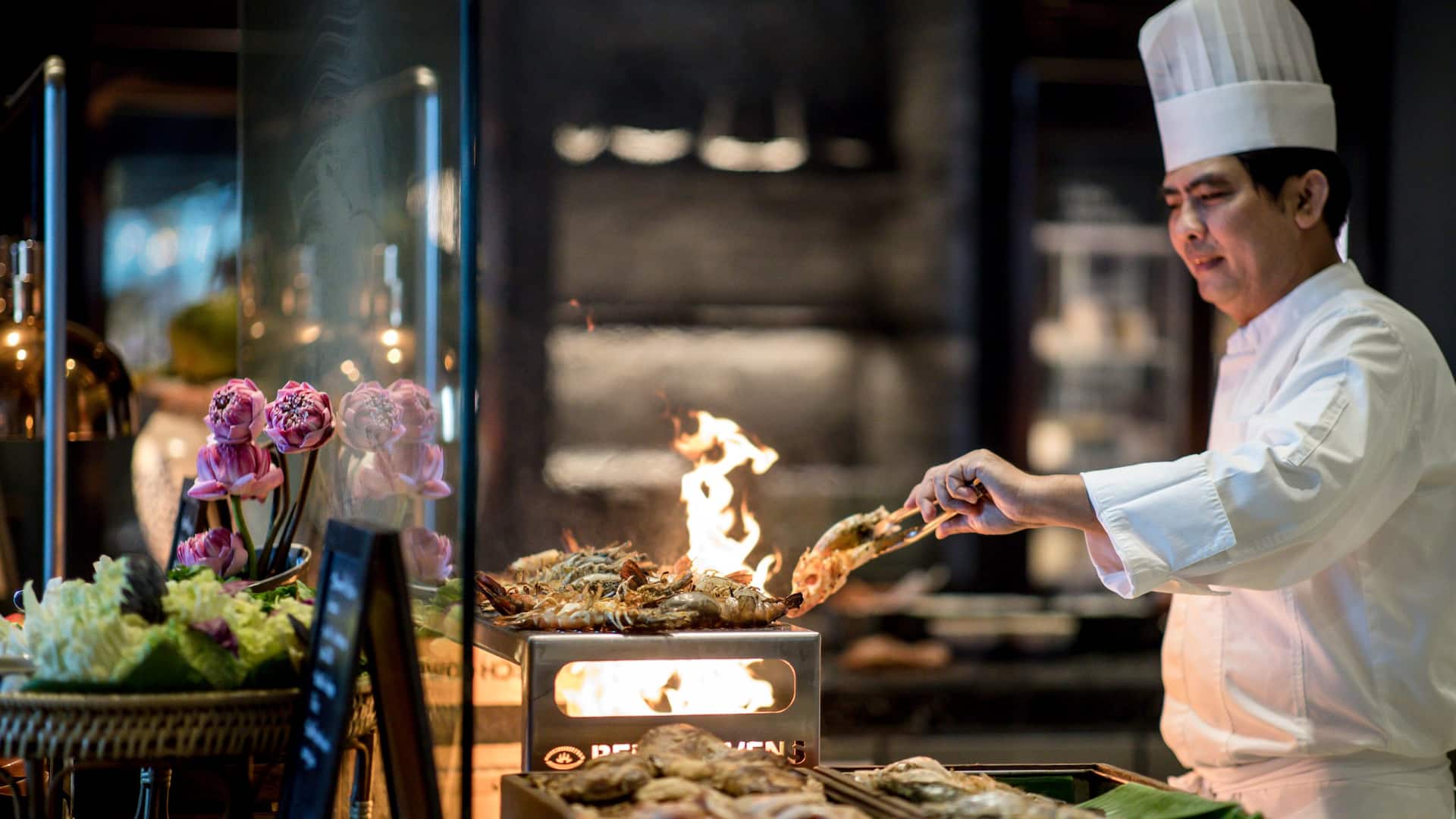 1 of 6 Hyatt Regency Bangkok Sukhumvit Market Cafe Chef Grill