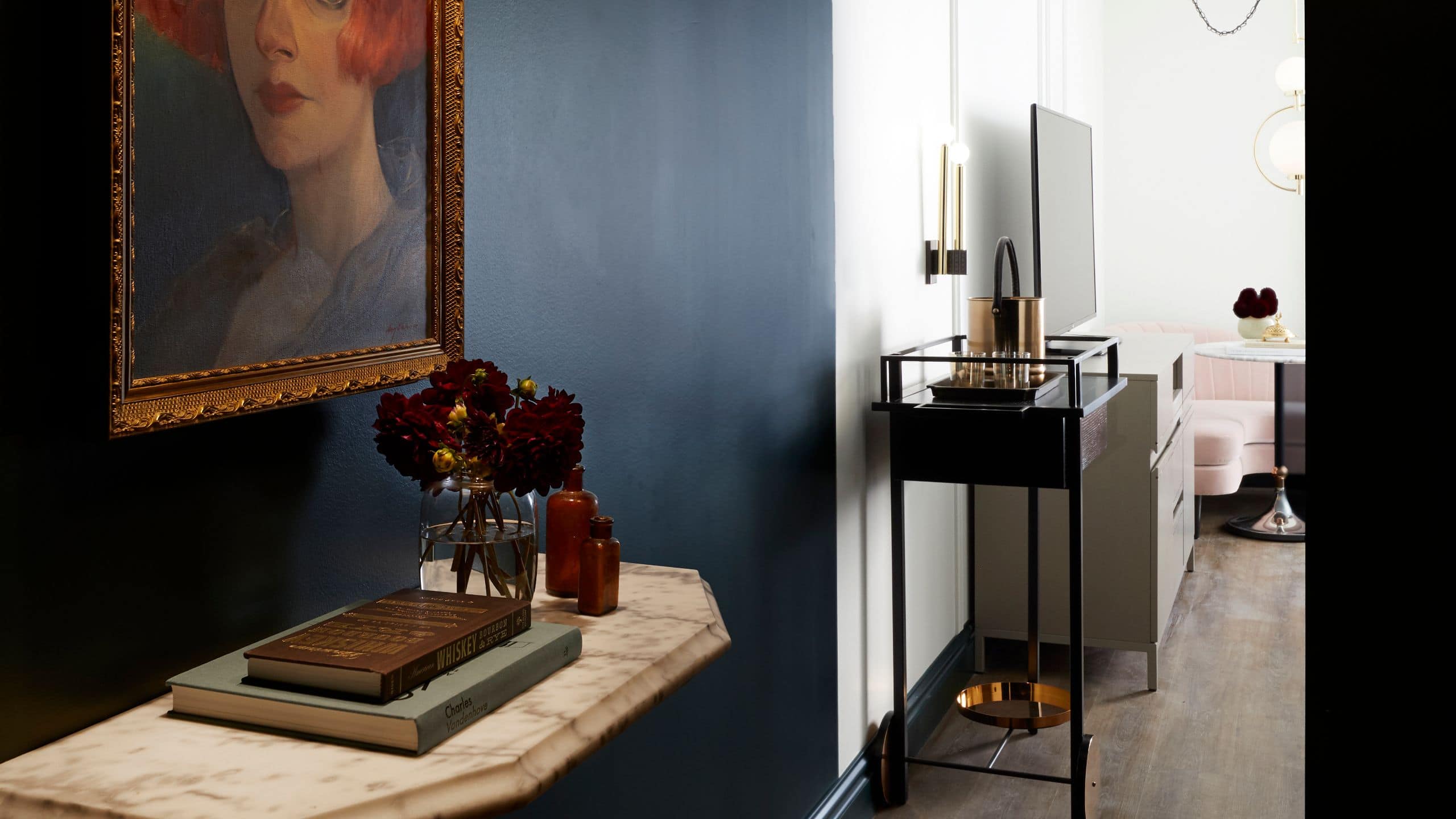 2 of 3 Hotel Kansas City King Bed Room Entry