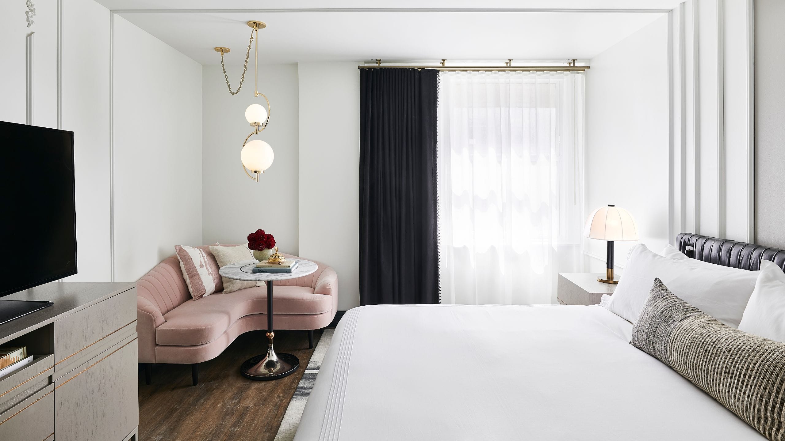 Hotel Kansas City King Bed Room