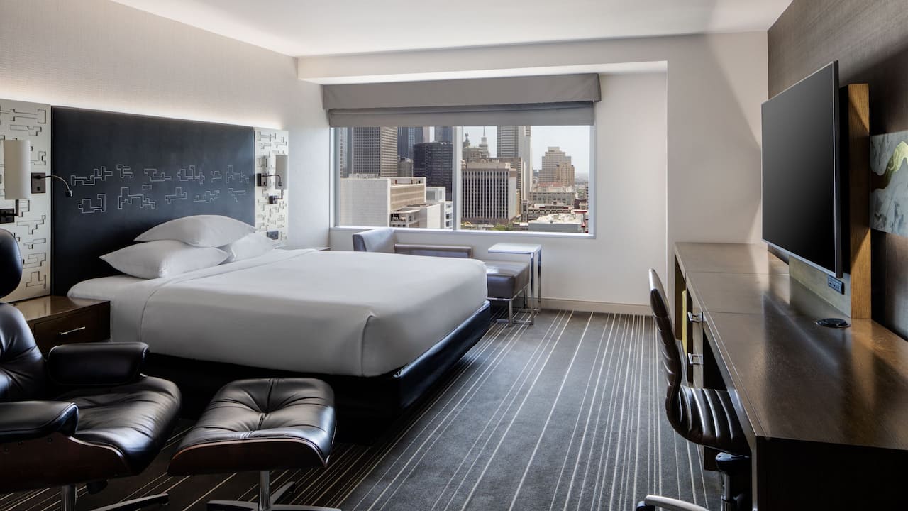 Downtown Dallas Hotel Rooms And Suites, King Bed Dallas