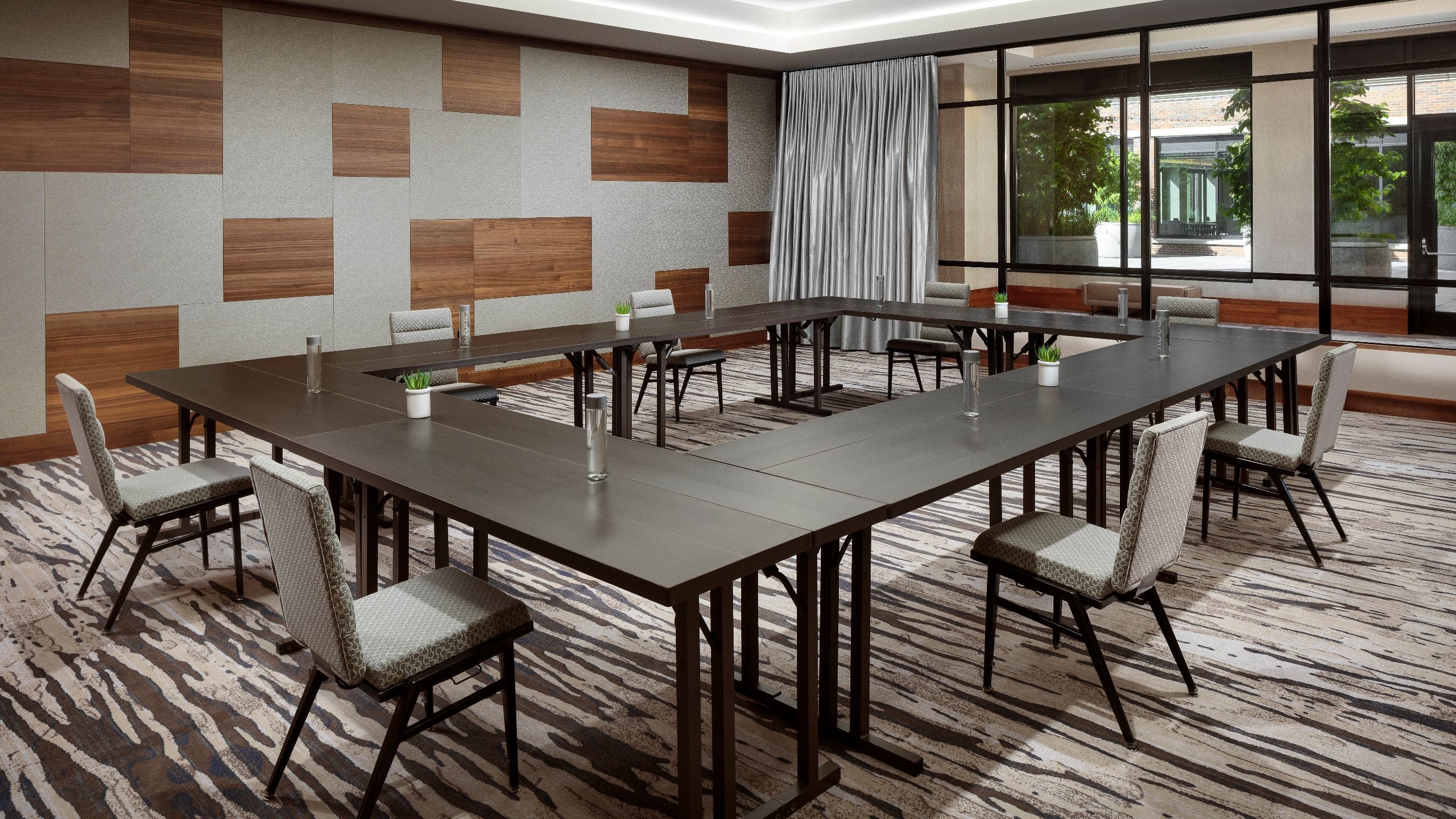 Hyatt Regency Lake Washington at Seattle's Southport West Seattle Meeting Room