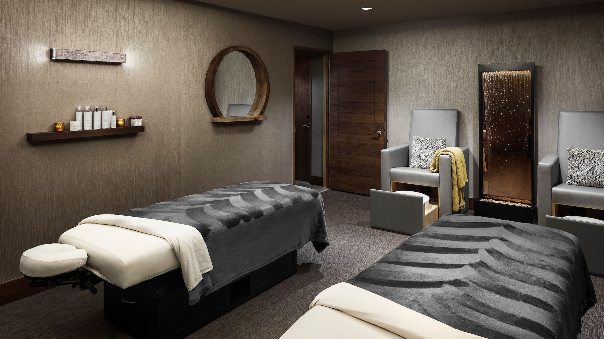 Hyatt Regency Lake Washington at Seattle's Southport Spa Double