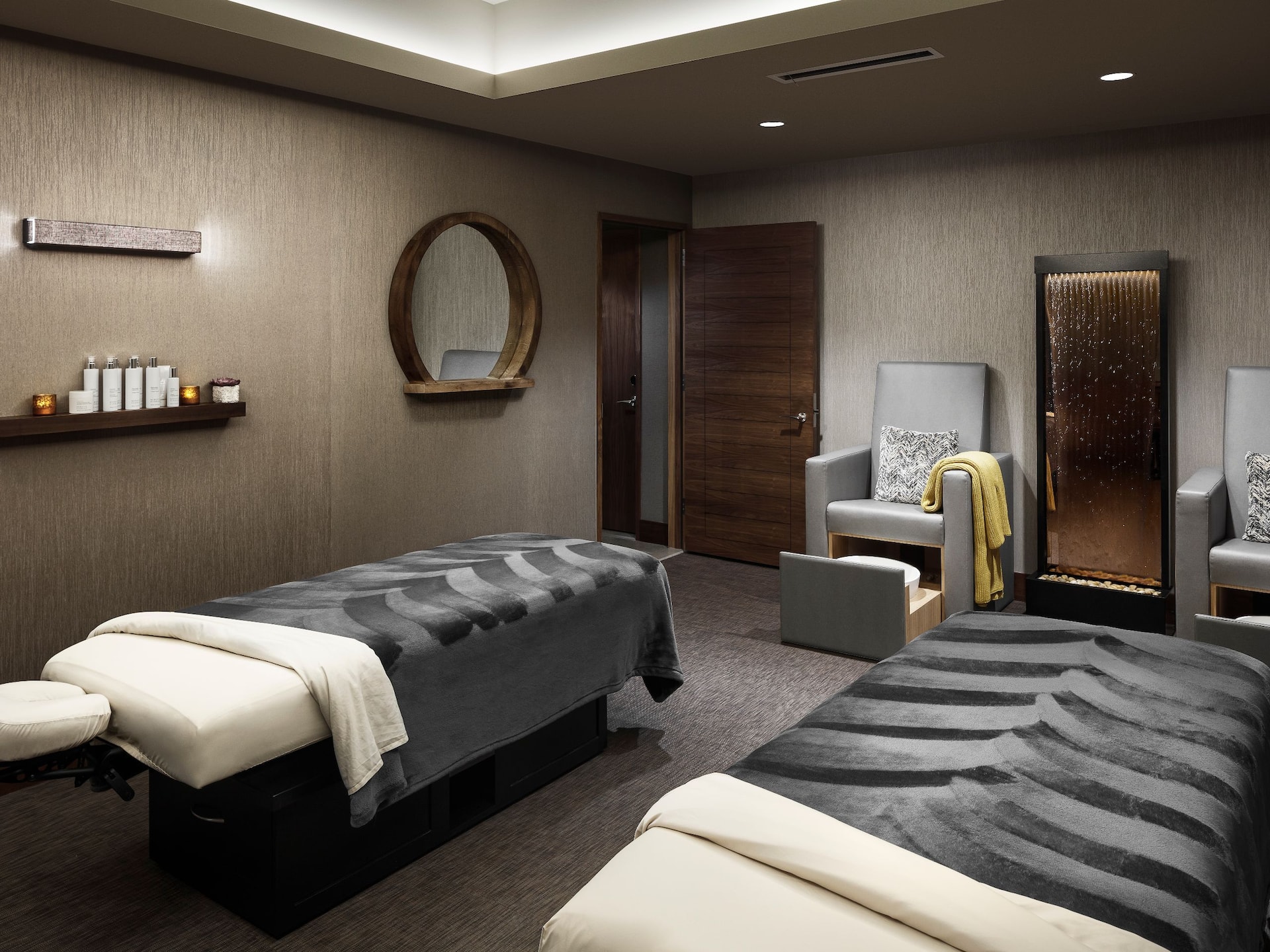 Hyatt Regency Lake Washington at Seattle's Southport Spa Double