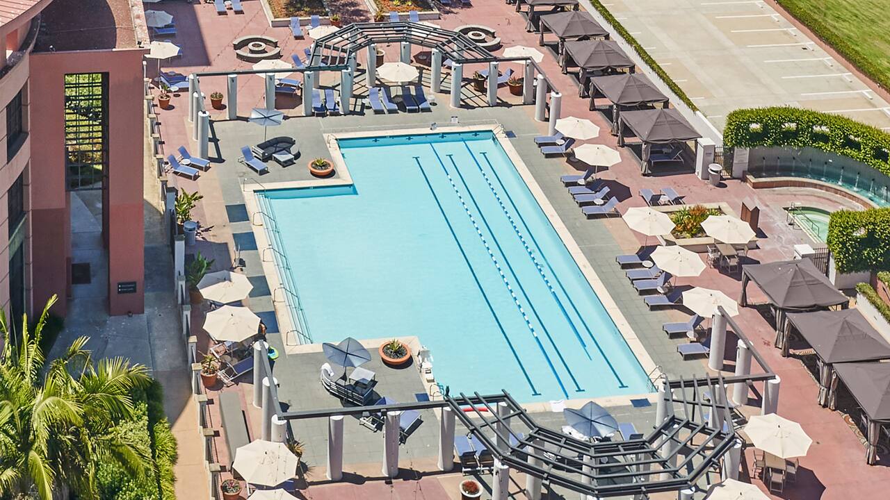 Pool & Tennis Courts