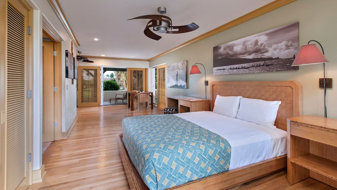 One king bed in Hana, Maui hotel