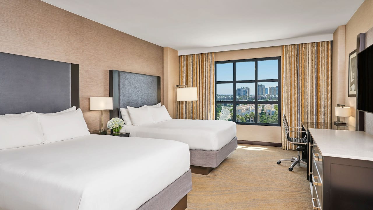 Room with Queen Beds and City View Hyatt Regency La Jolla