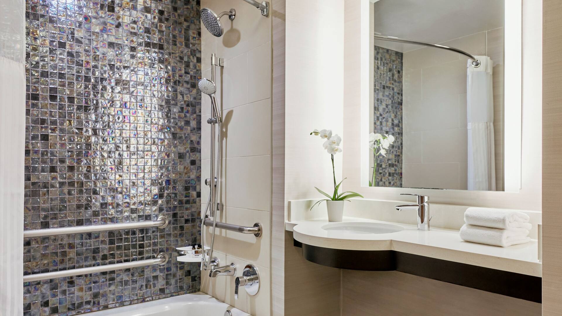 3 of 3 Hyatt Regency La Jolla at Aventine ADA Bathroom Tub