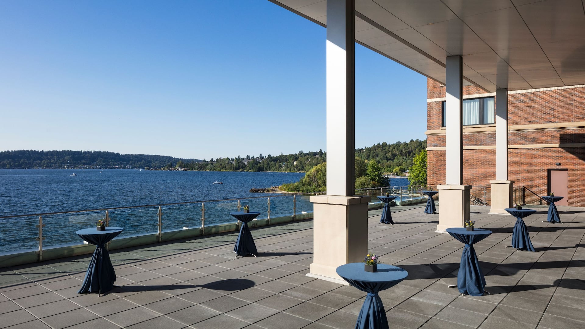 Hyatt Regency Lake Washington at Seattle's Southport Lake Washington Terrace